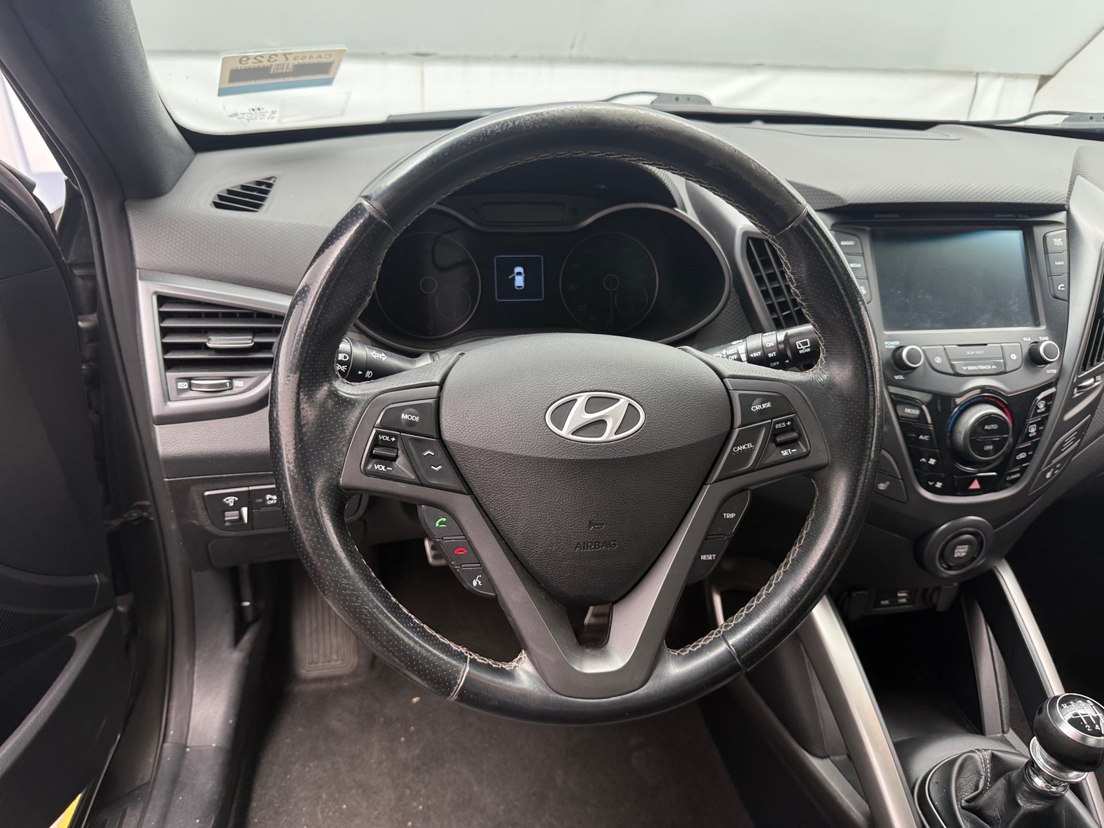 Thumbnail: 2016 Hyundai Veloster - 4