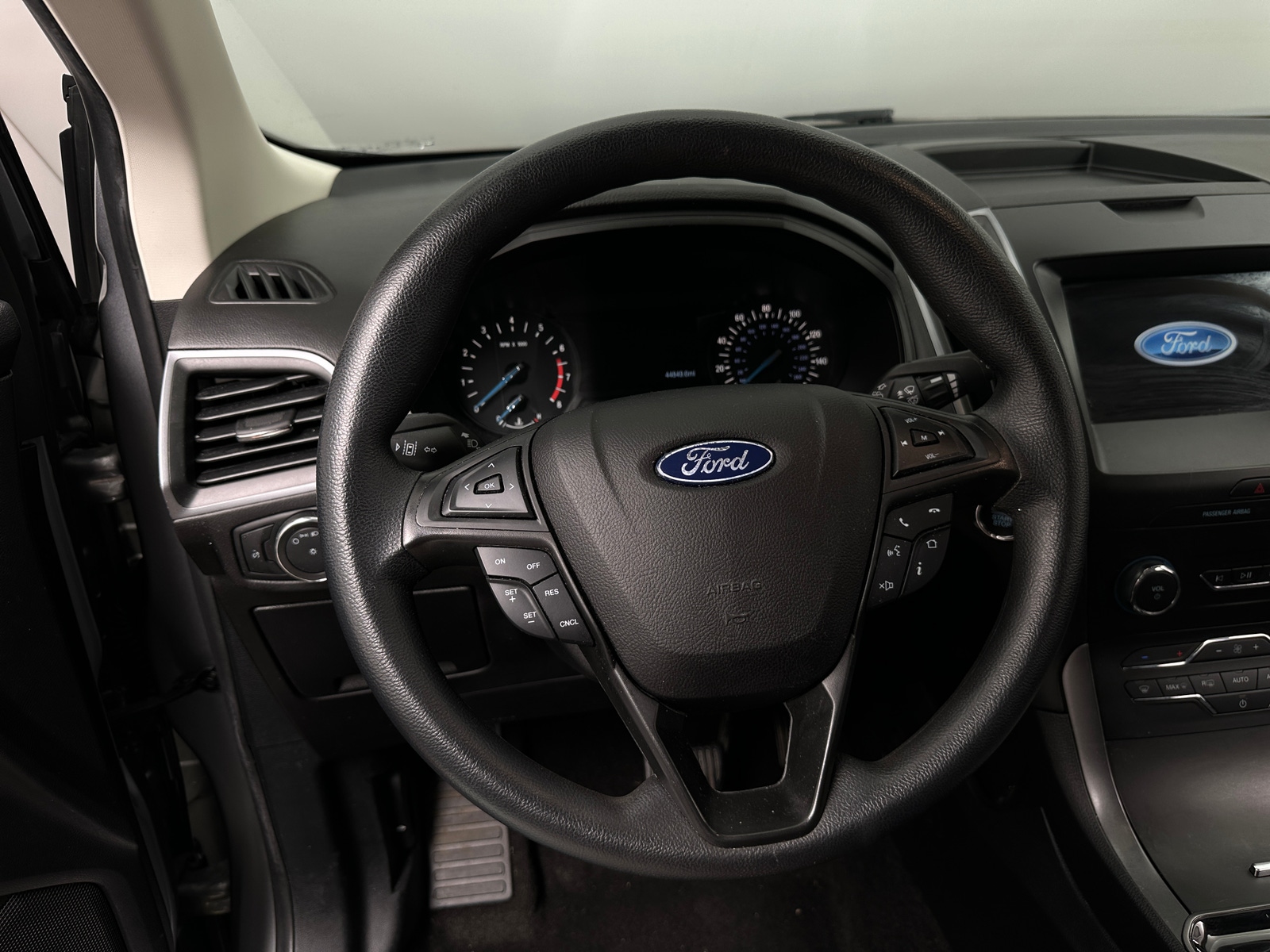 Thumbnail: 2020 Ford Edge - 5