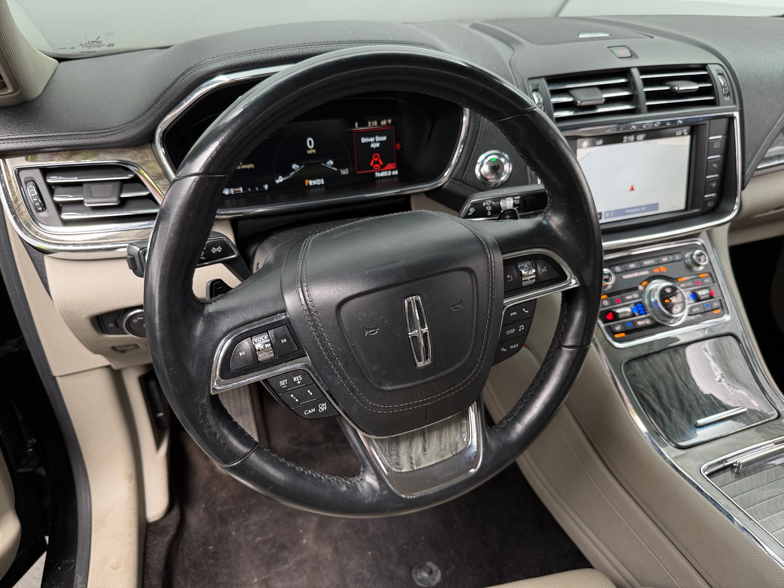 Thumbnail: 2017 Lincoln Continental - 4