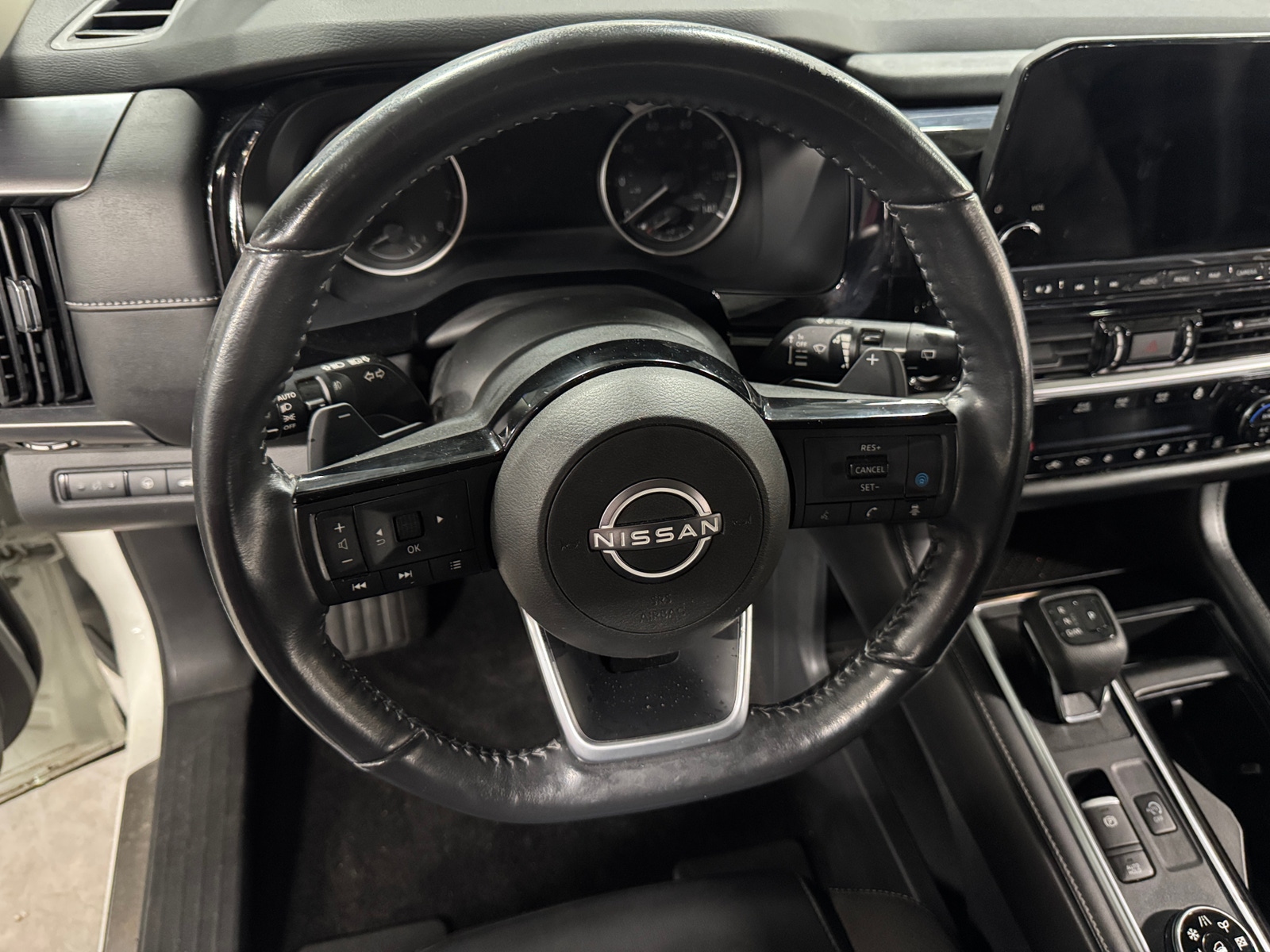 Thumbnail: 2022 Nissan Pathfinder - 4