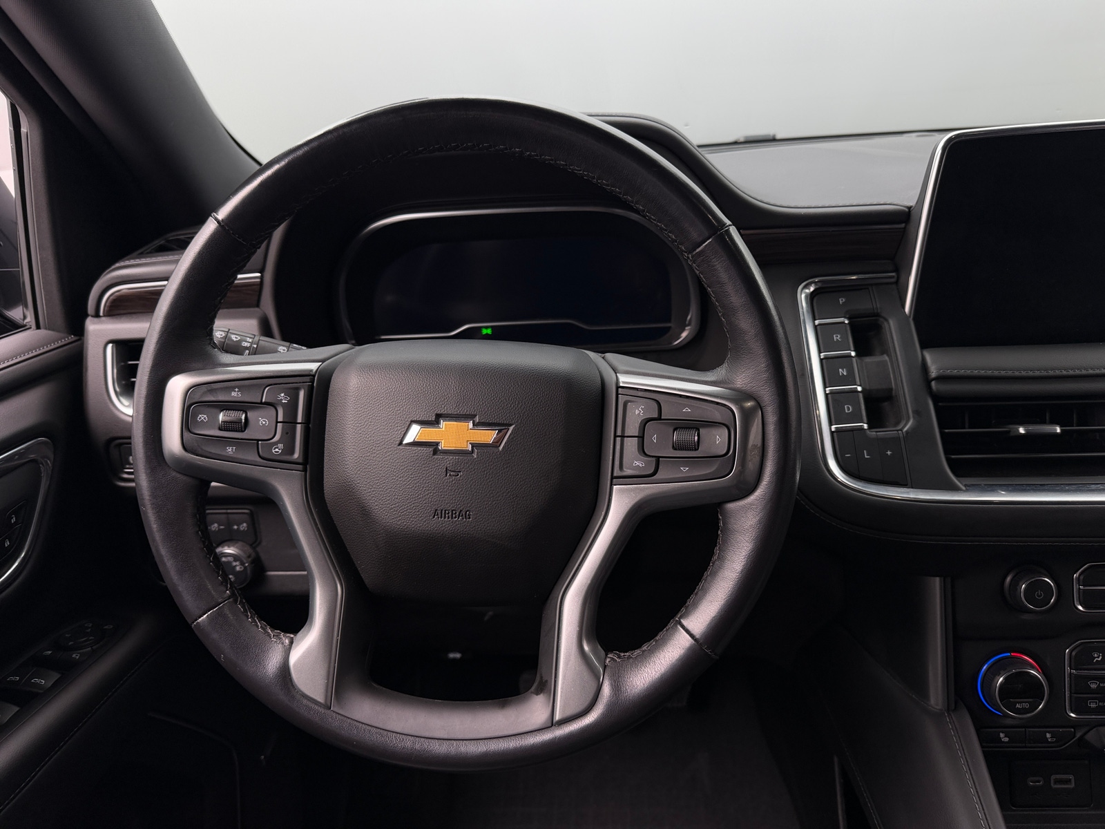 Thumbnail: 2022 Chevrolet Tahoe - 4