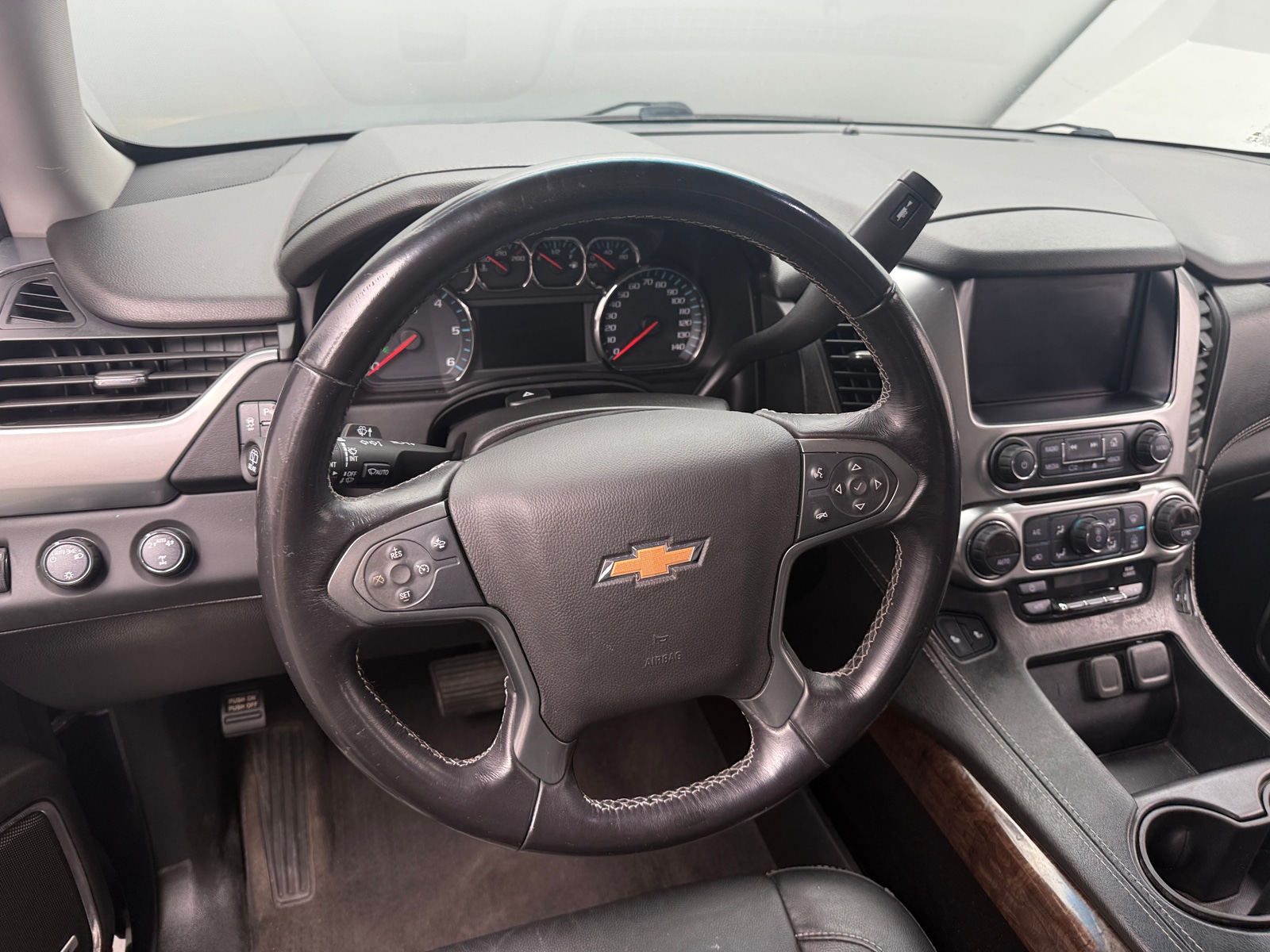 Thumbnail: 2019 Chevrolet Tahoe - 4