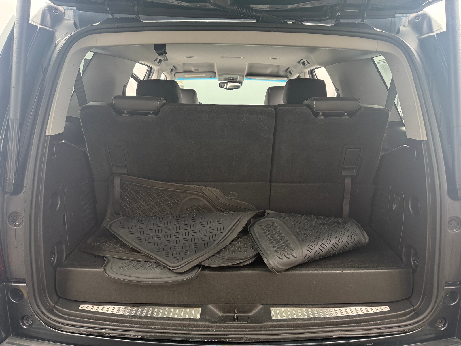 Thumbnail: 2019 Chevrolet Tahoe - 6