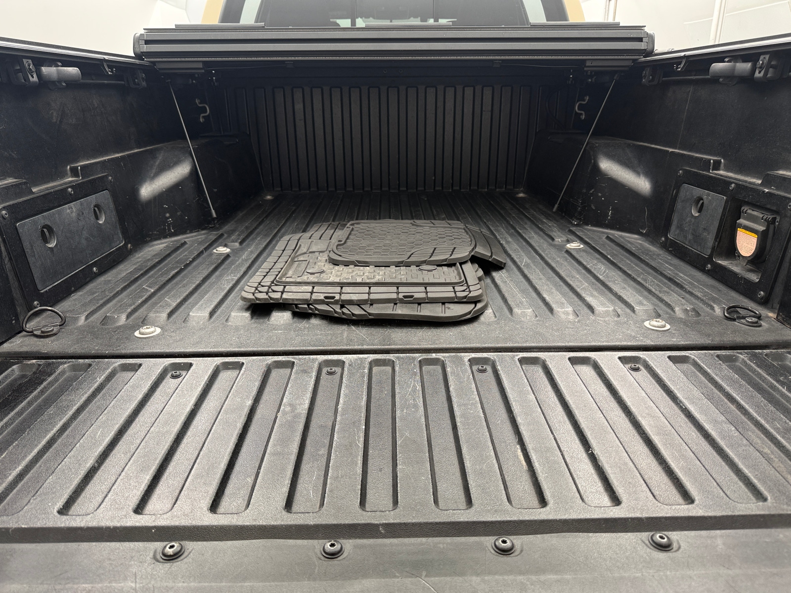 Thumbnail: 2017 Toyota Tacoma - 7