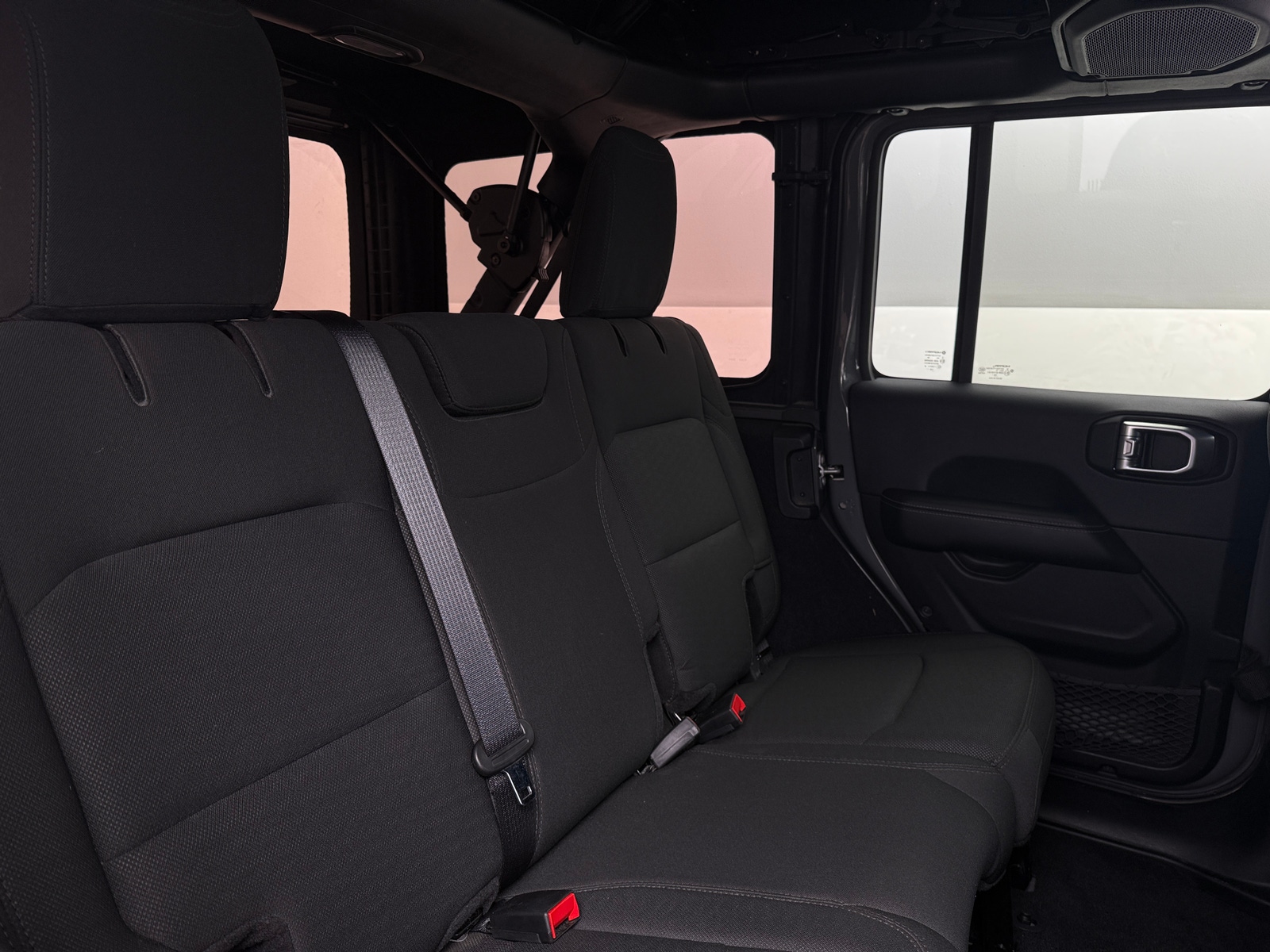 Thumbnail: 2019 Jeep Wrangler - 6