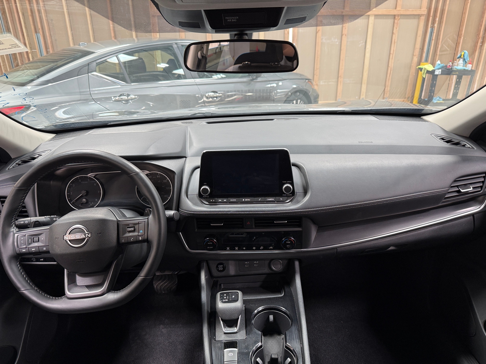 Thumbnail: 2025 Nissan Rogue - 3