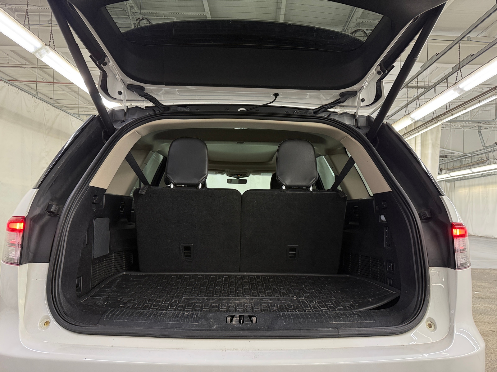 Thumbnail: 2021 Lincoln Aviator - 6