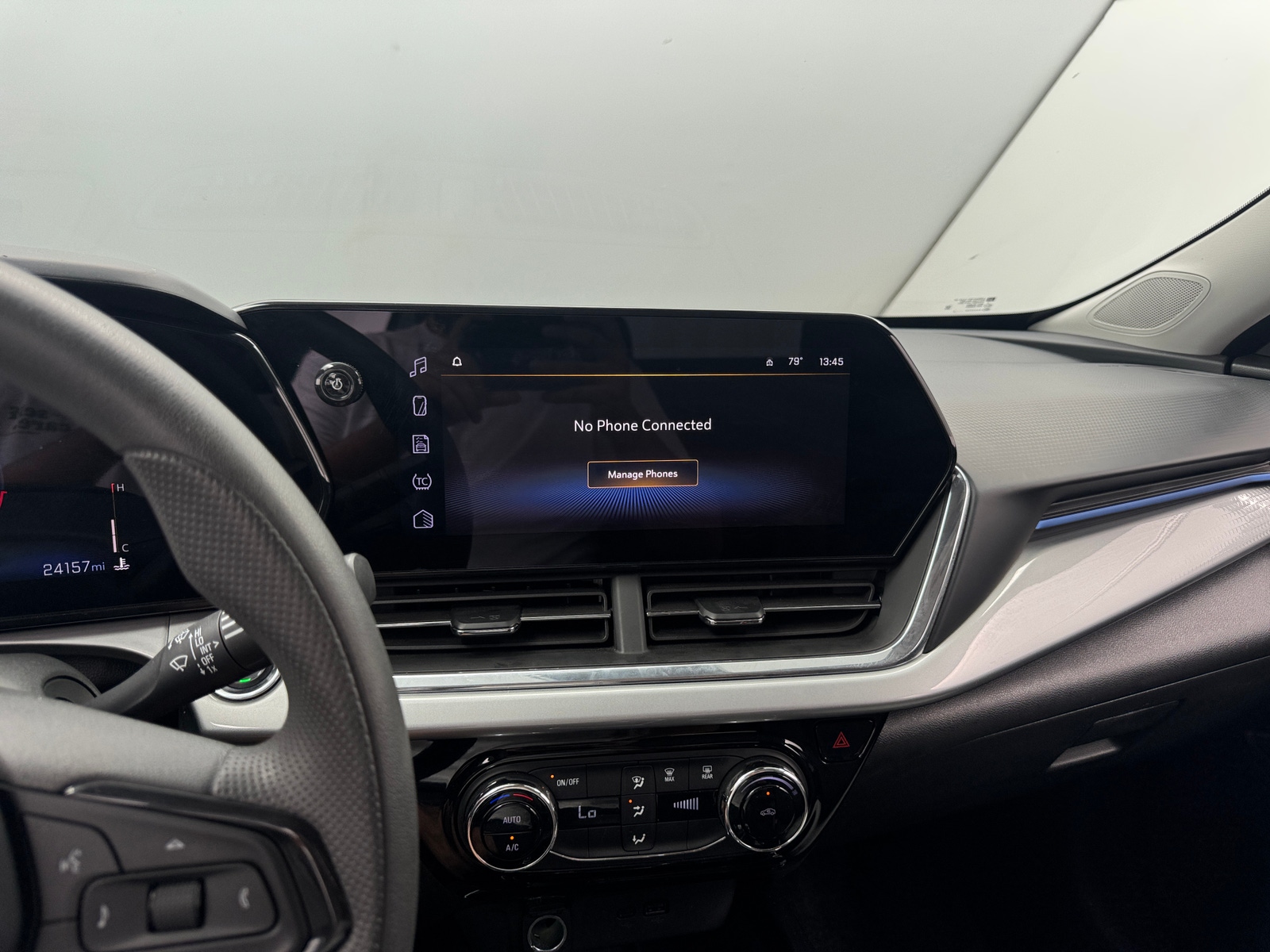 Thumbnail: 2025 Chevrolet Trax - 3