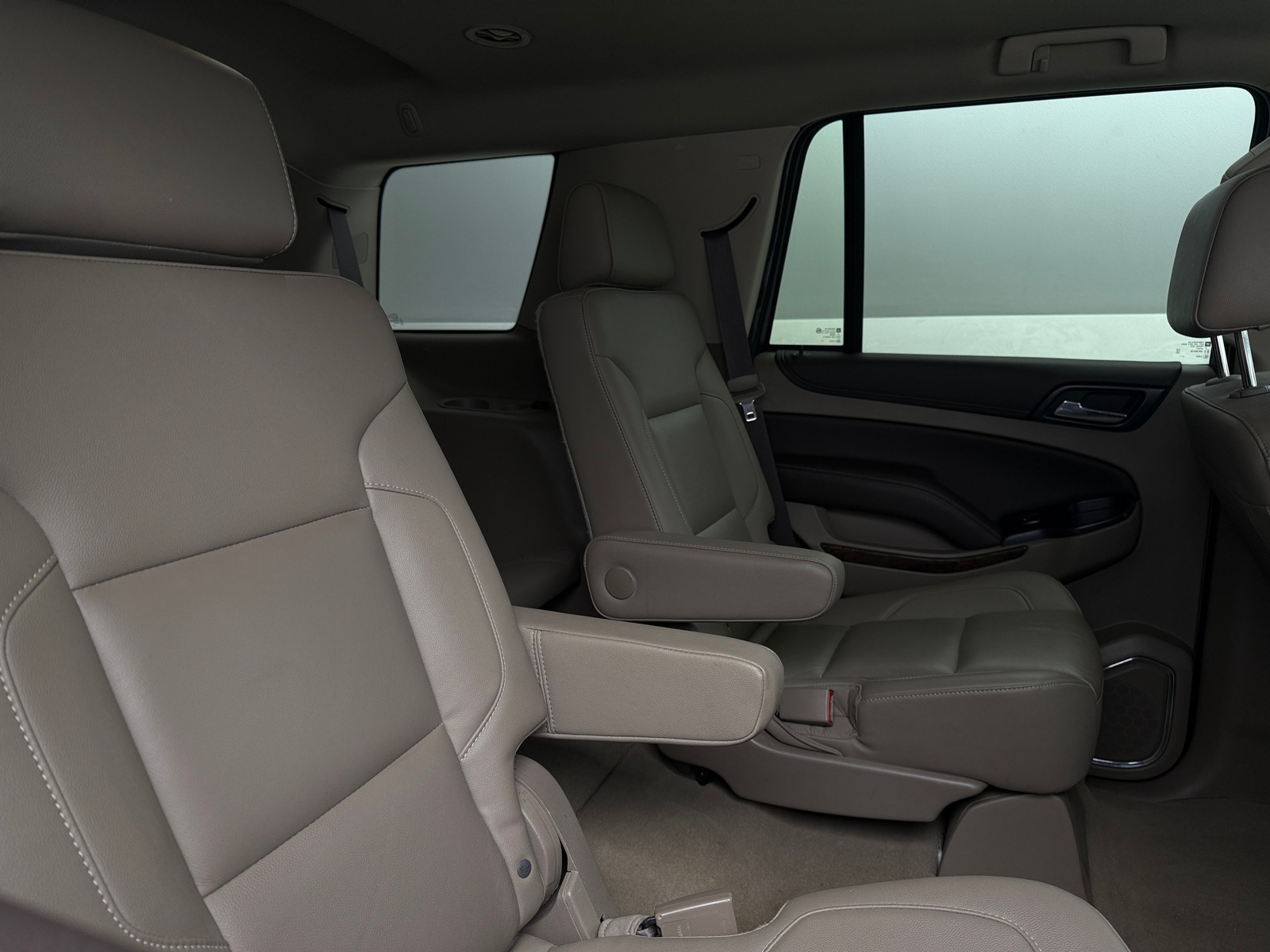 Thumbnail: 2020 Chevrolet Tahoe - 5