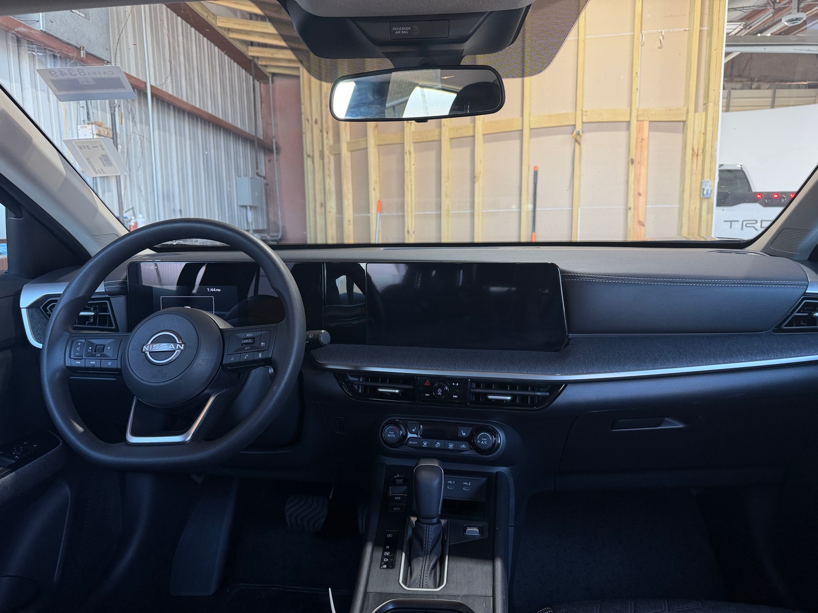 Thumbnail: 2026 Nissan Kicks - 3