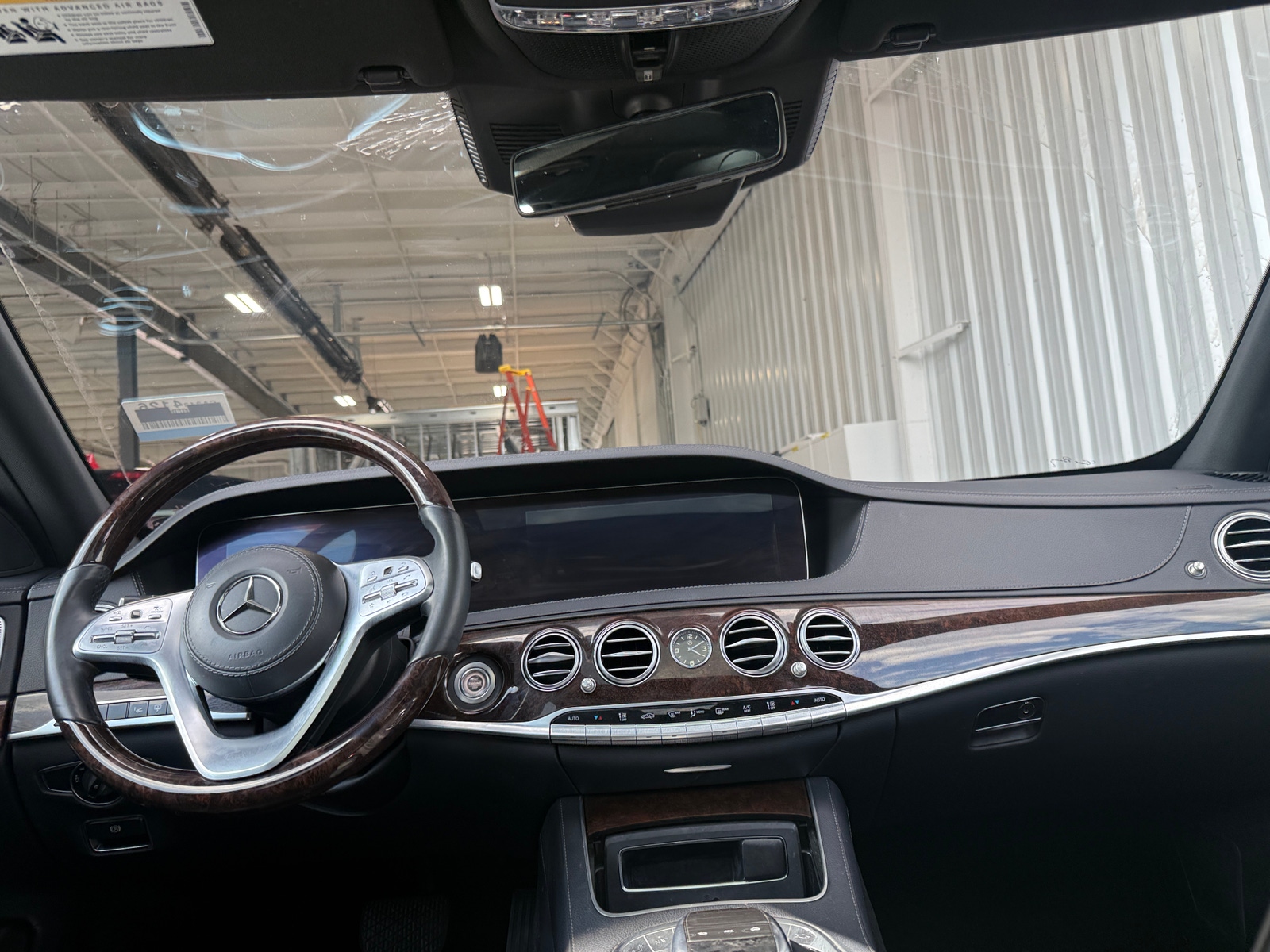 Thumbnail: 2019 Mercedes-Benz S-Class - 2