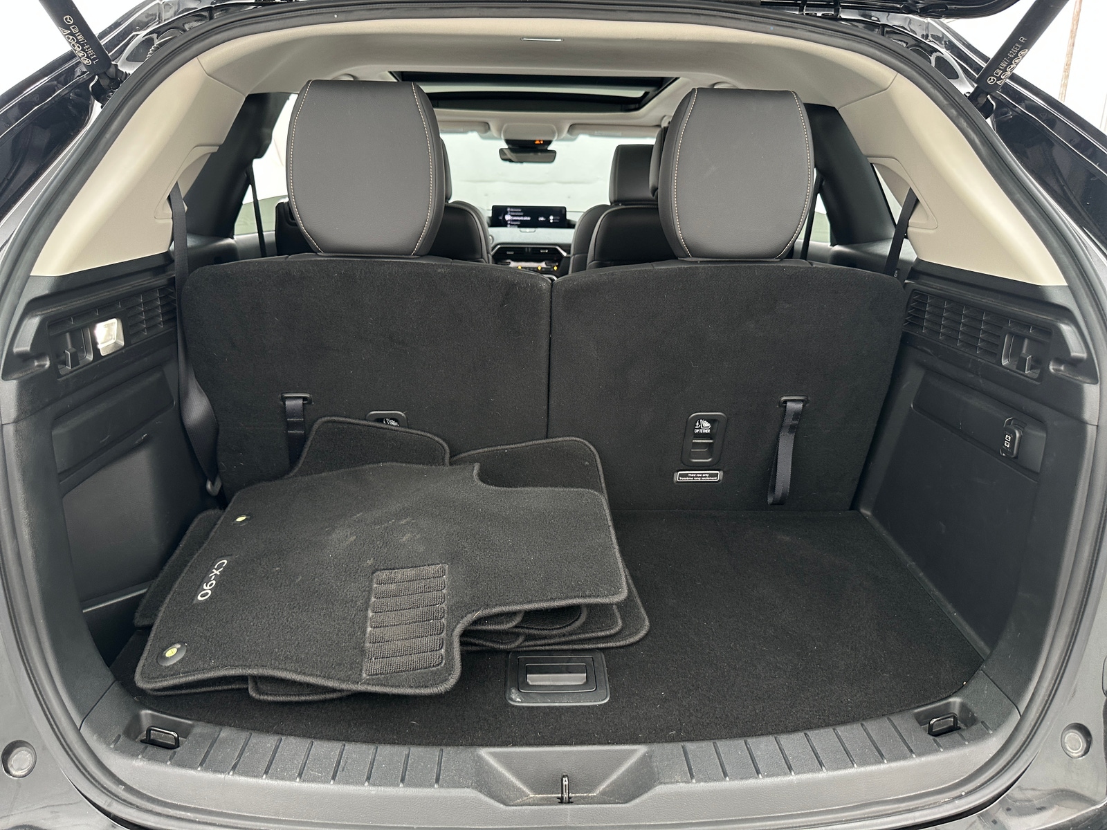 Thumbnail: 2024 Mazda CX-90 - 6