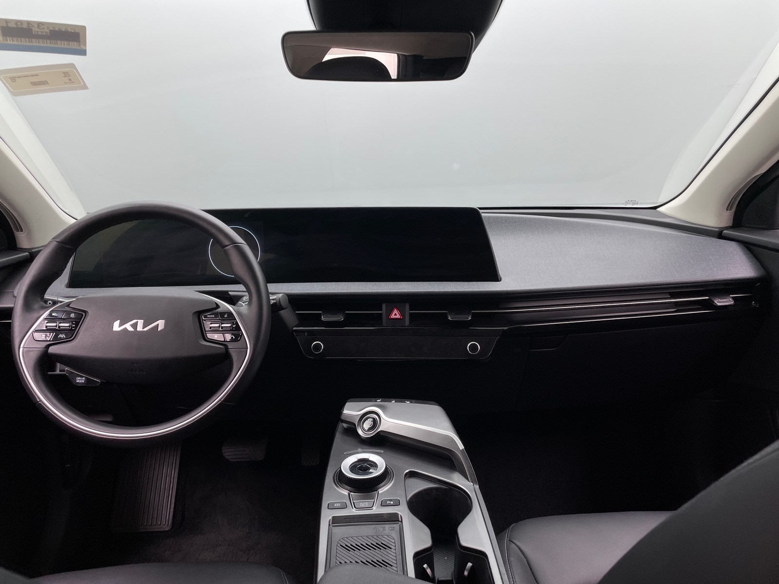Thumbnail: 2024 Kia EV6 - 2