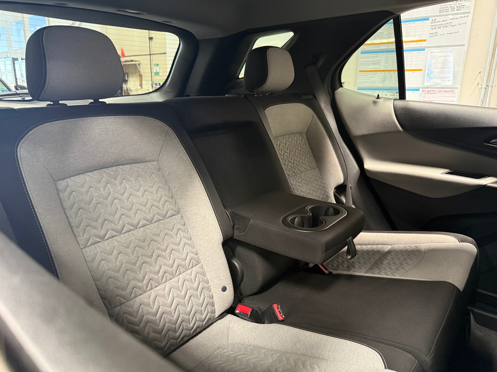Thumbnail: 2022 Chevrolet Equinox - 6