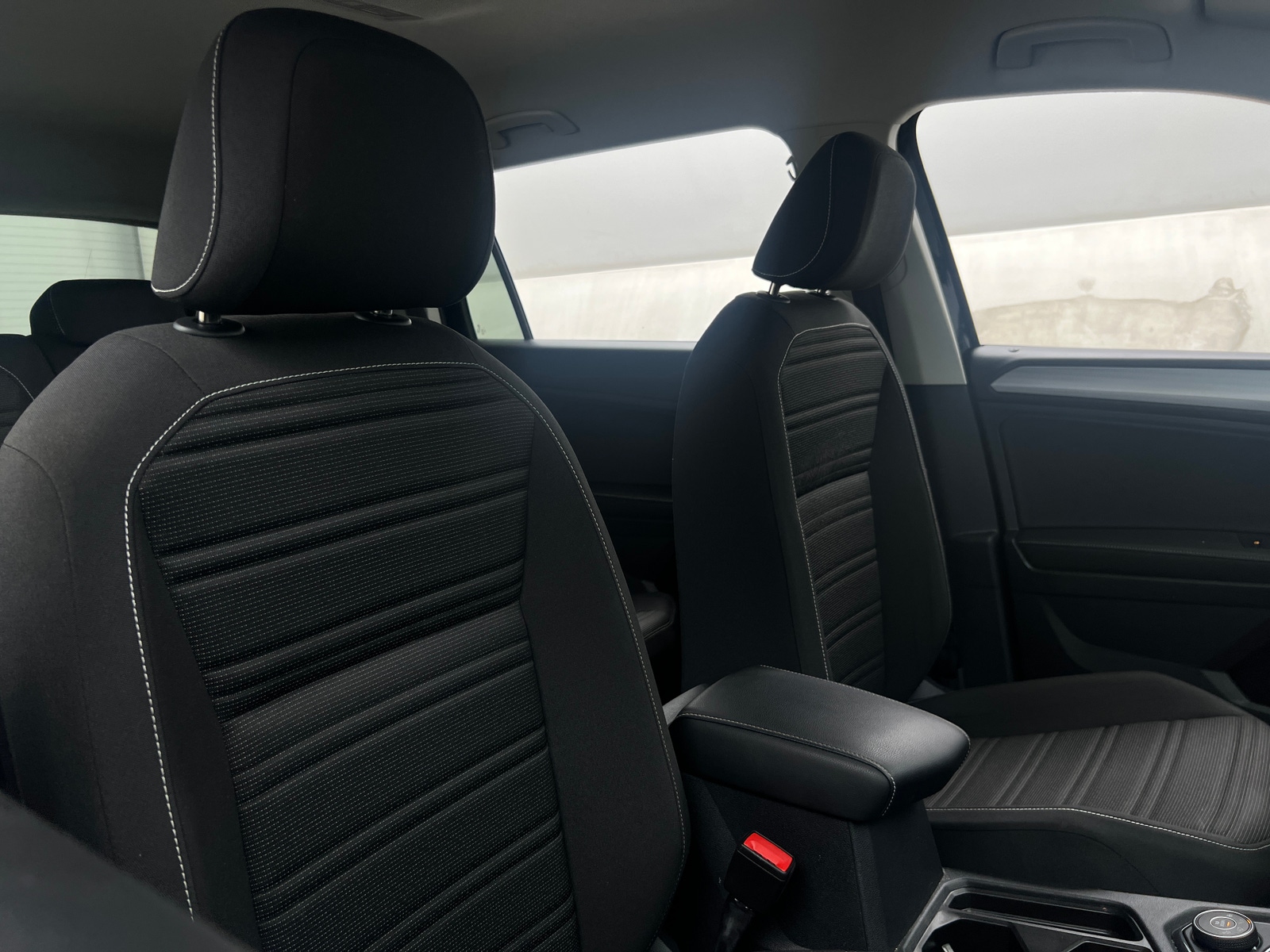Thumbnail: 2023 Volkswagen Tiguan - 2