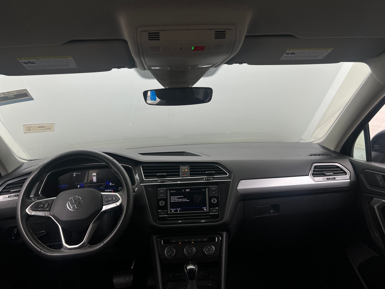 Thumbnail: 2023 Volkswagen Tiguan - 3