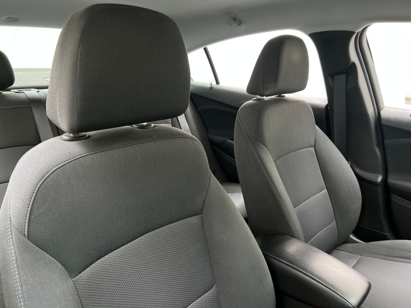 Thumbnail: 2019 Chevrolet Cruze - 2