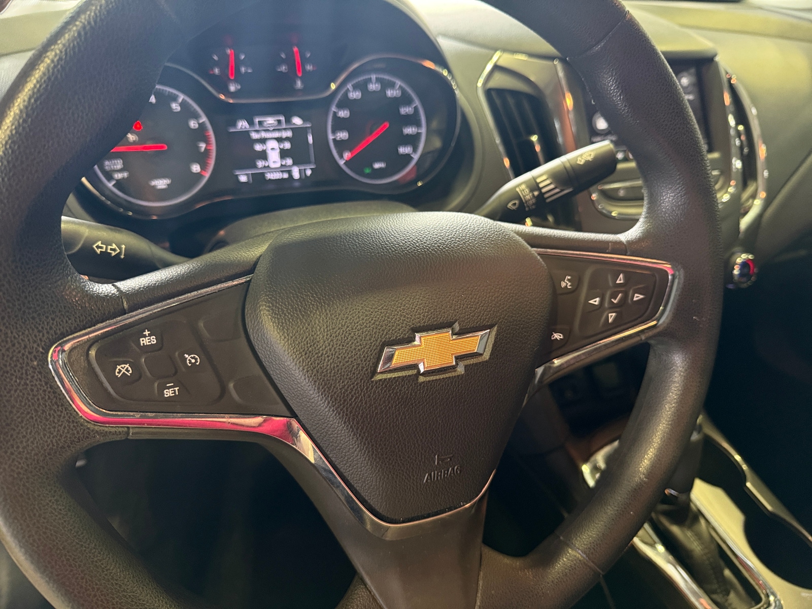 Thumbnail: 2019 Chevrolet Cruze - 5