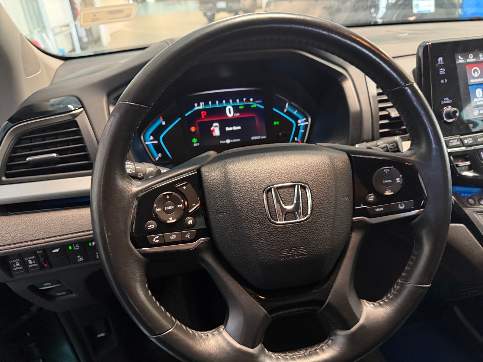 Thumbnail: 2018 Honda Odyssey - 4
