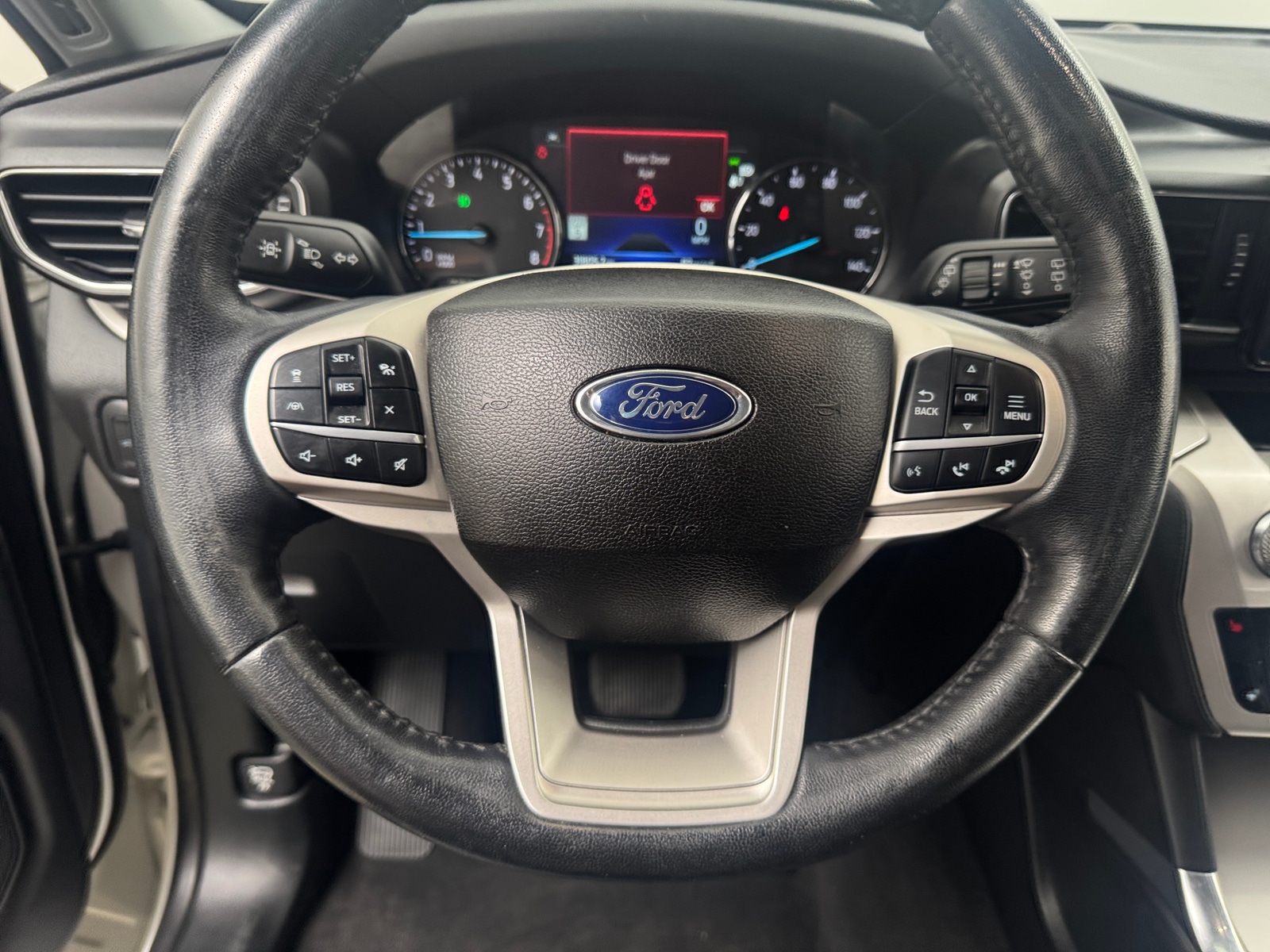 Thumbnail: 2022 Ford Explorer - 4