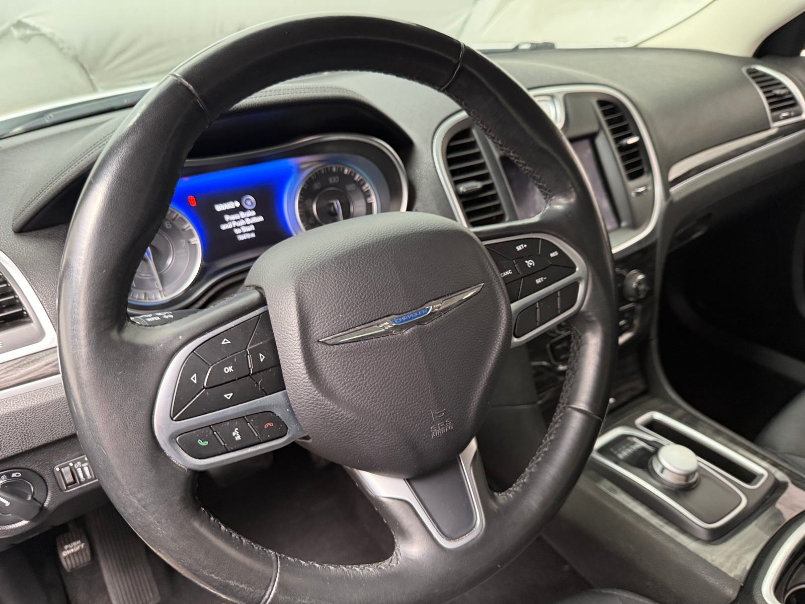 Thumbnail: 2019 Chrysler 300 - 5