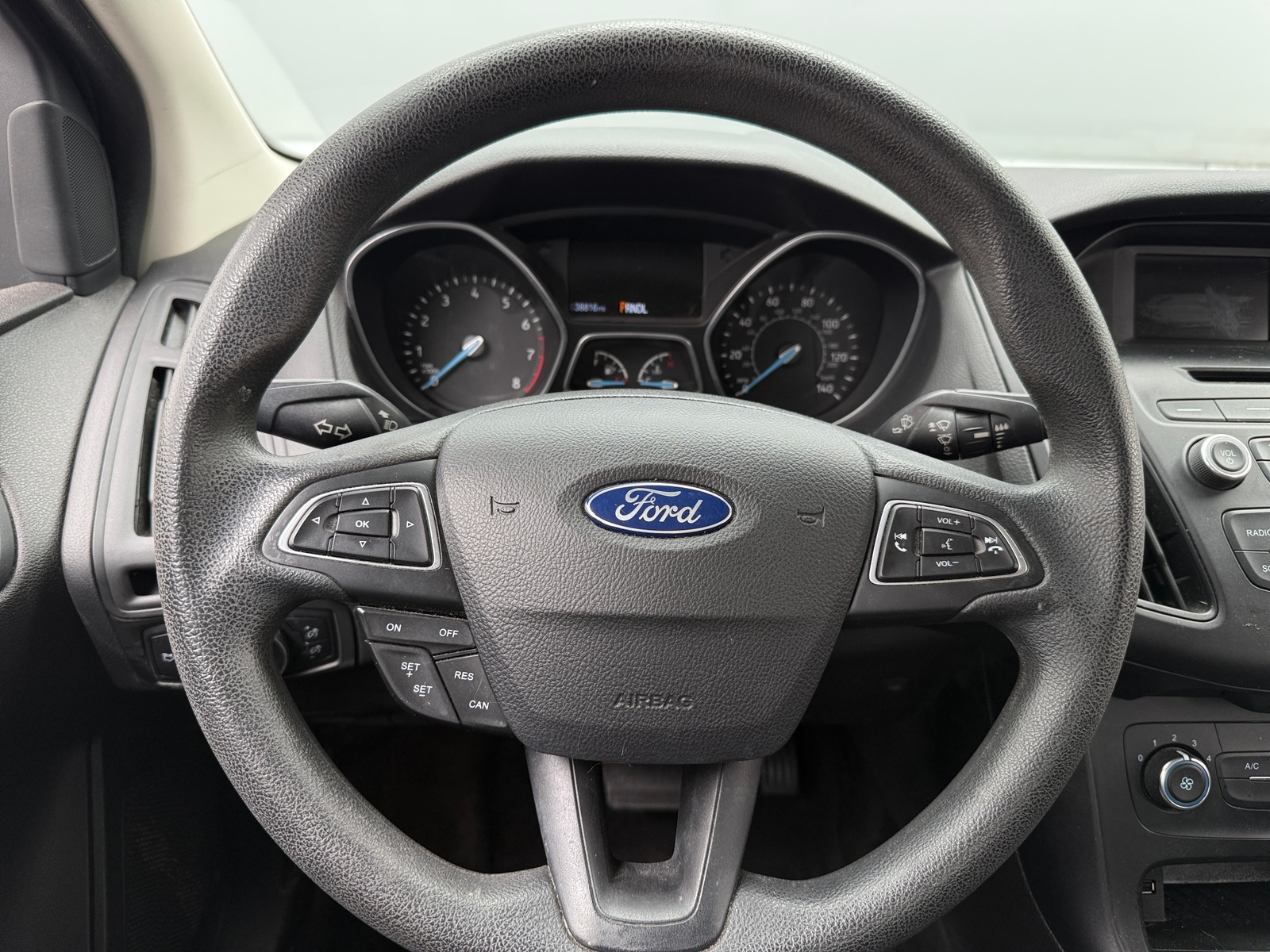 Thumbnail: 2016 Ford Focus - 5
