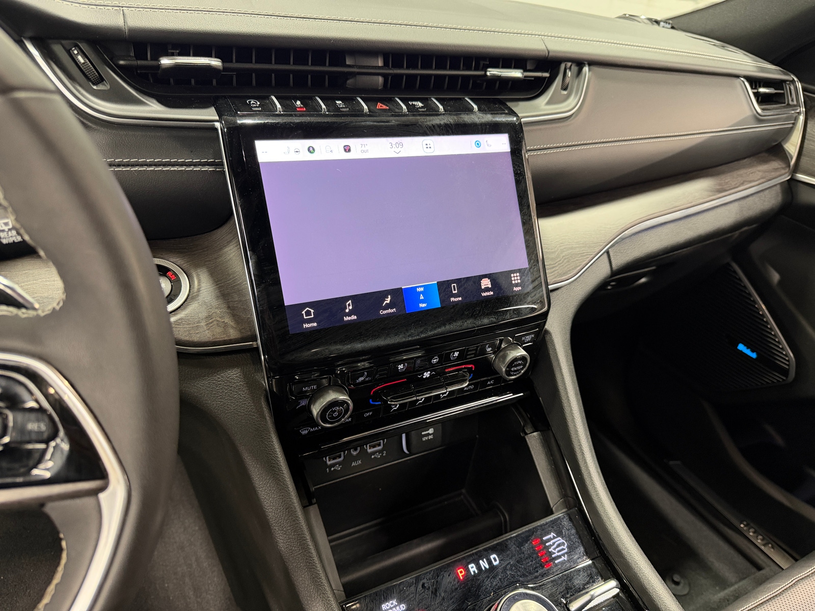 Thumbnail: 2023 Jeep Grand Cherokee - 3