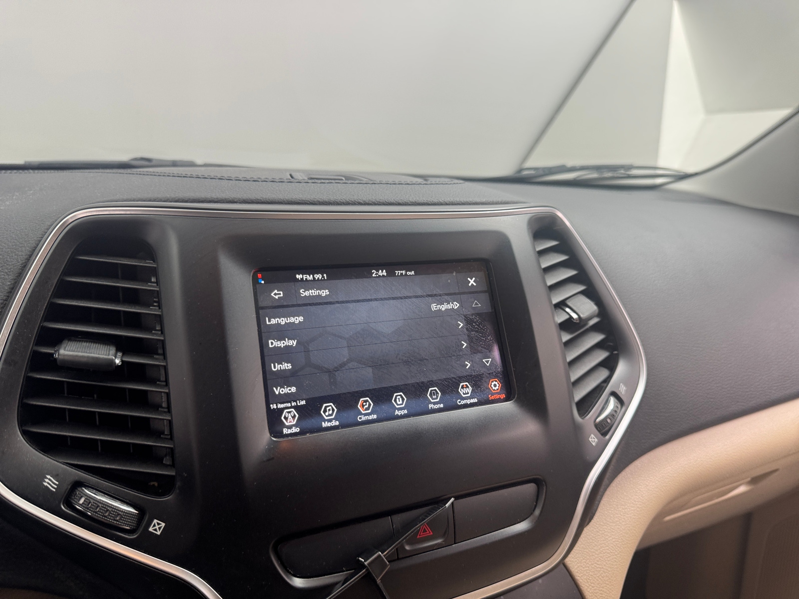 Thumbnail: 2020 Jeep Cherokee - 4