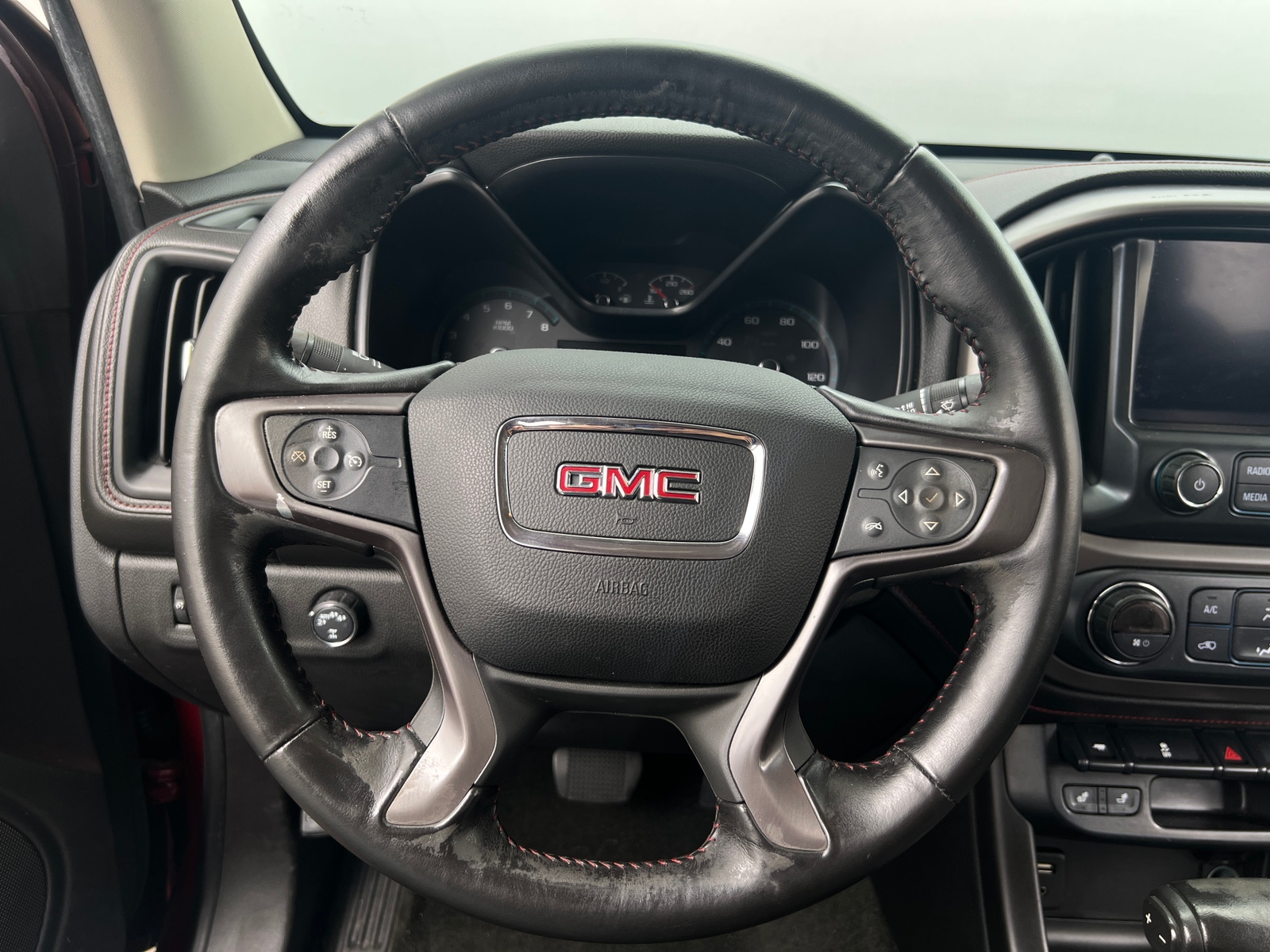 Thumbnail: 2018 GMC Canyon - 4