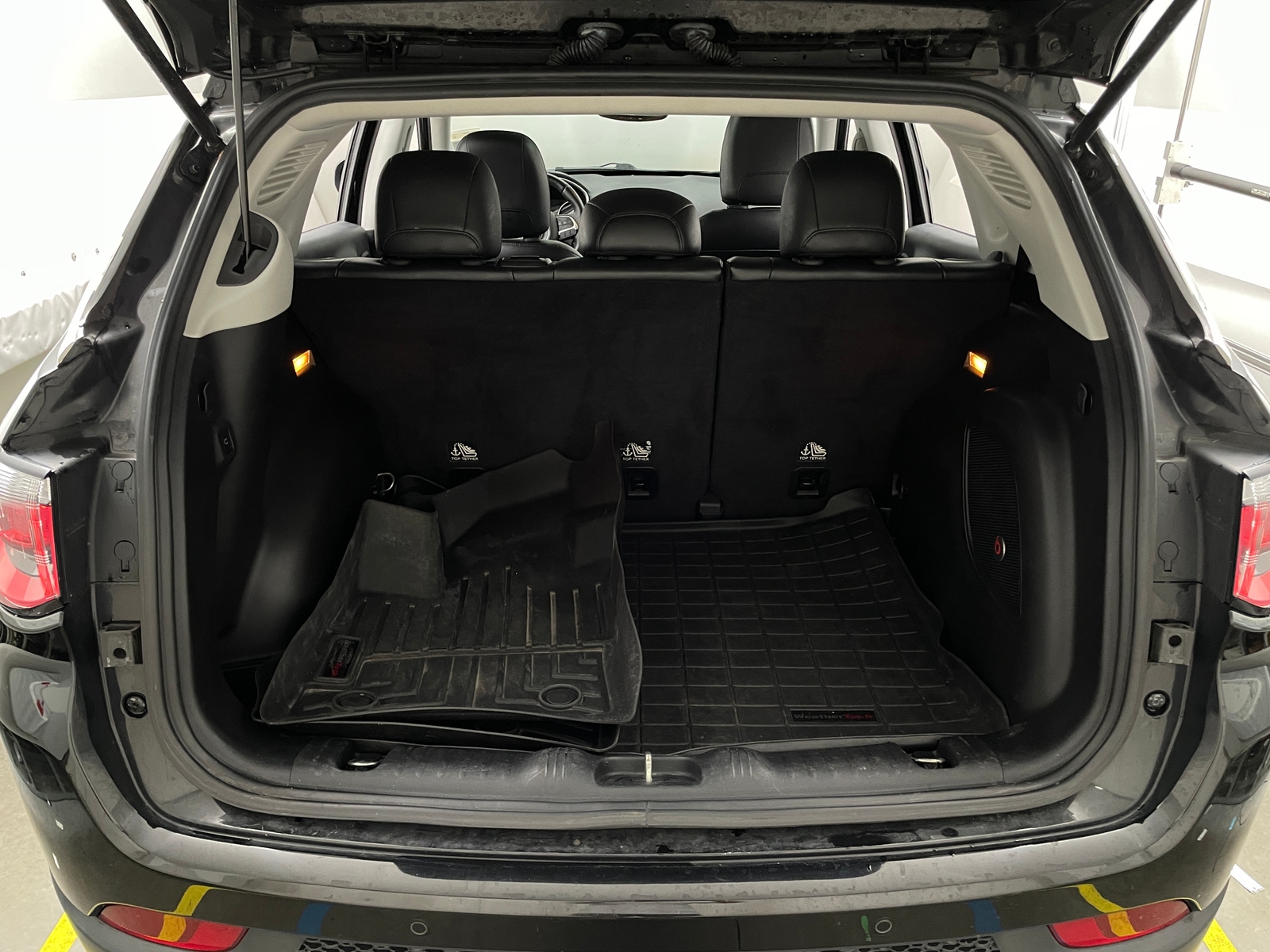 Thumbnail: 2017 Jeep Compass - 7