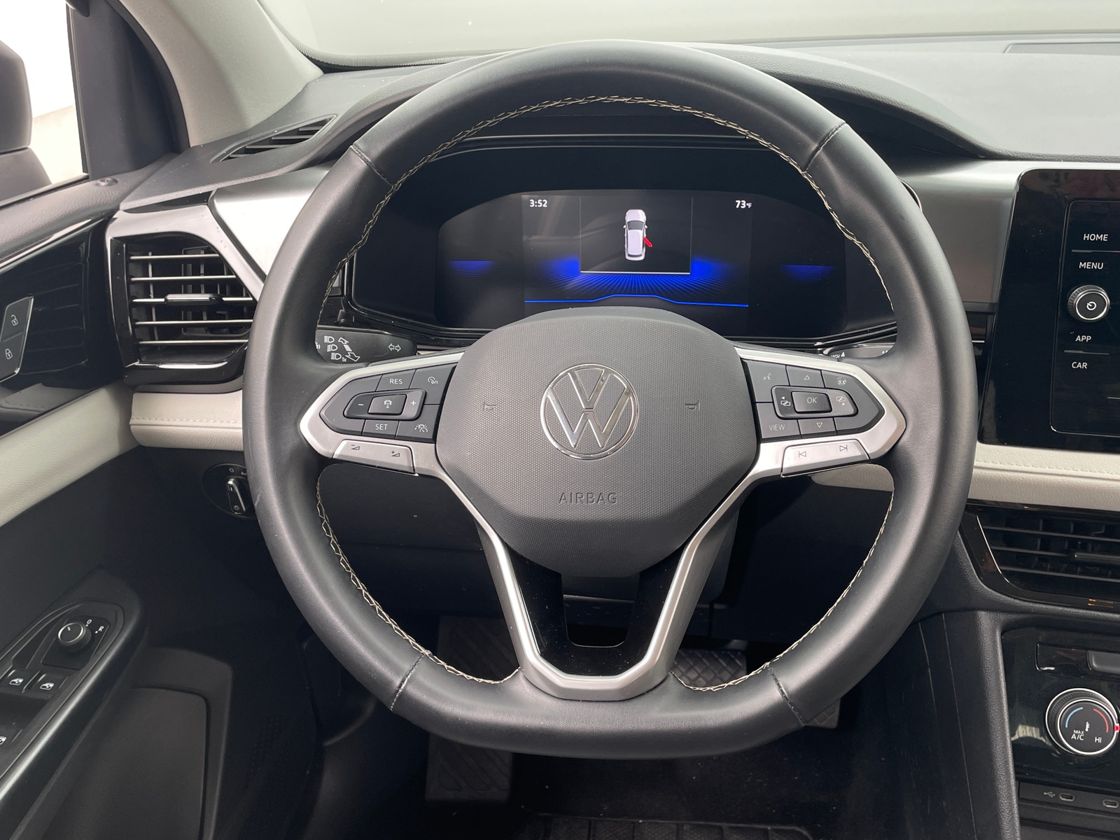 Thumbnail: 2025 Volkswagen Taos - 5