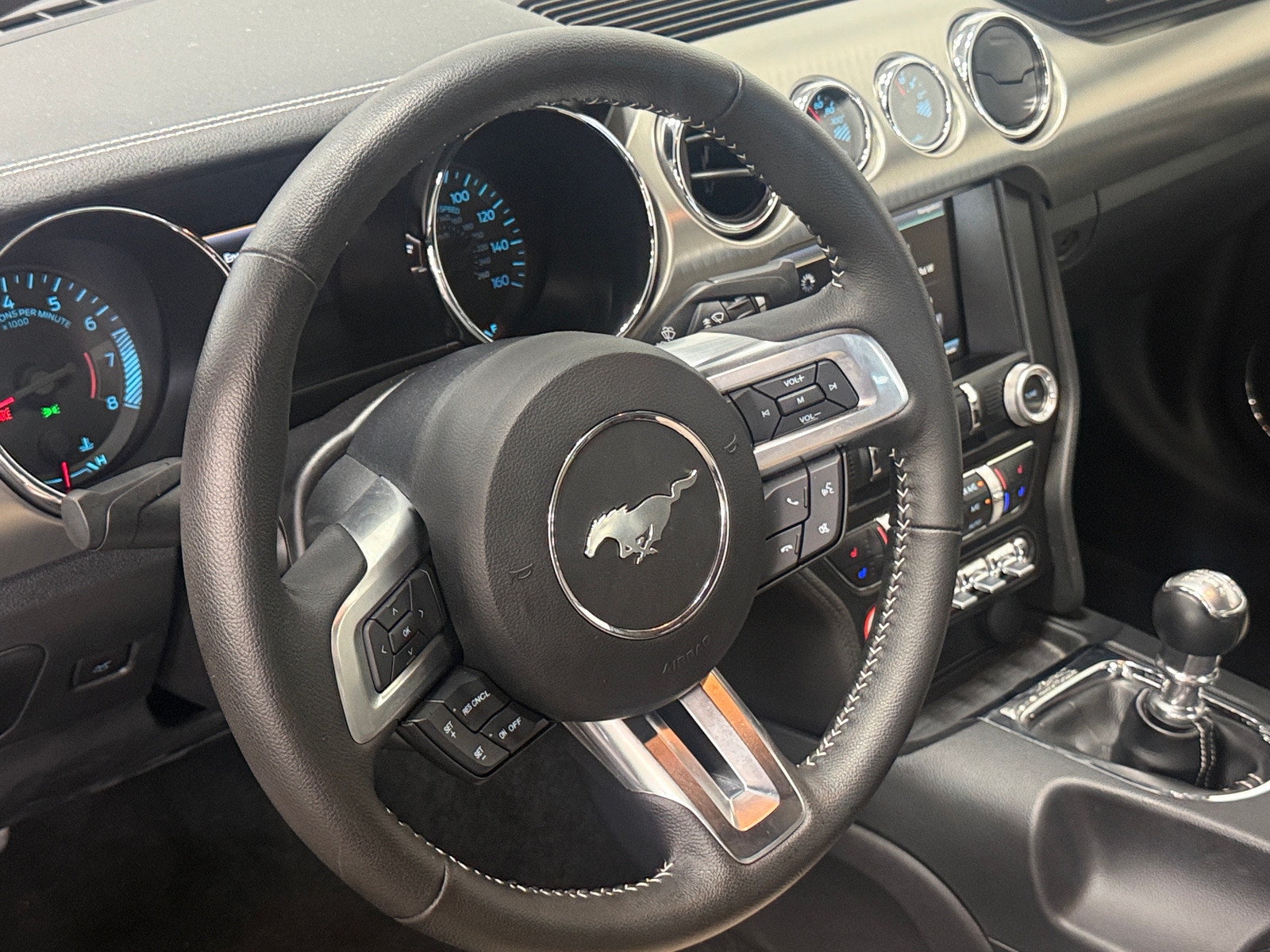 Thumbnail: 2015 Ford Mustang - 3