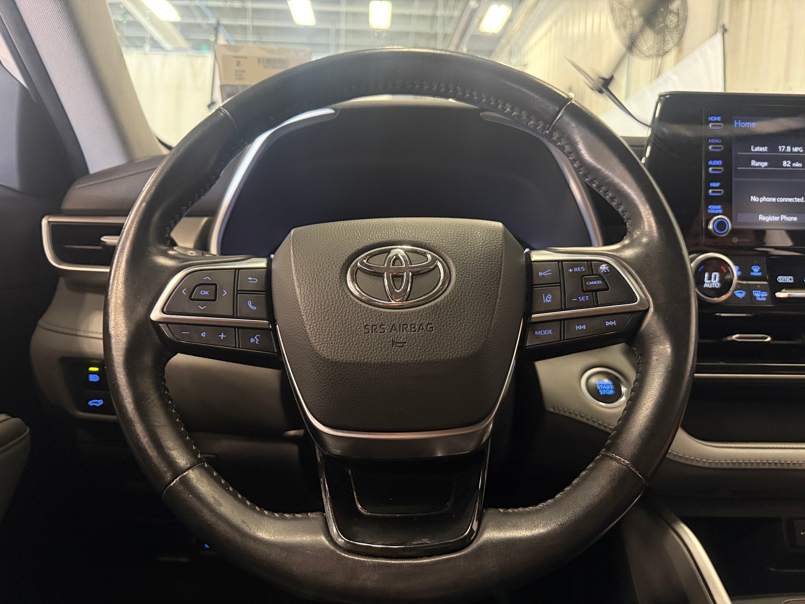 Thumbnail: 2021 Toyota Highlander - 4