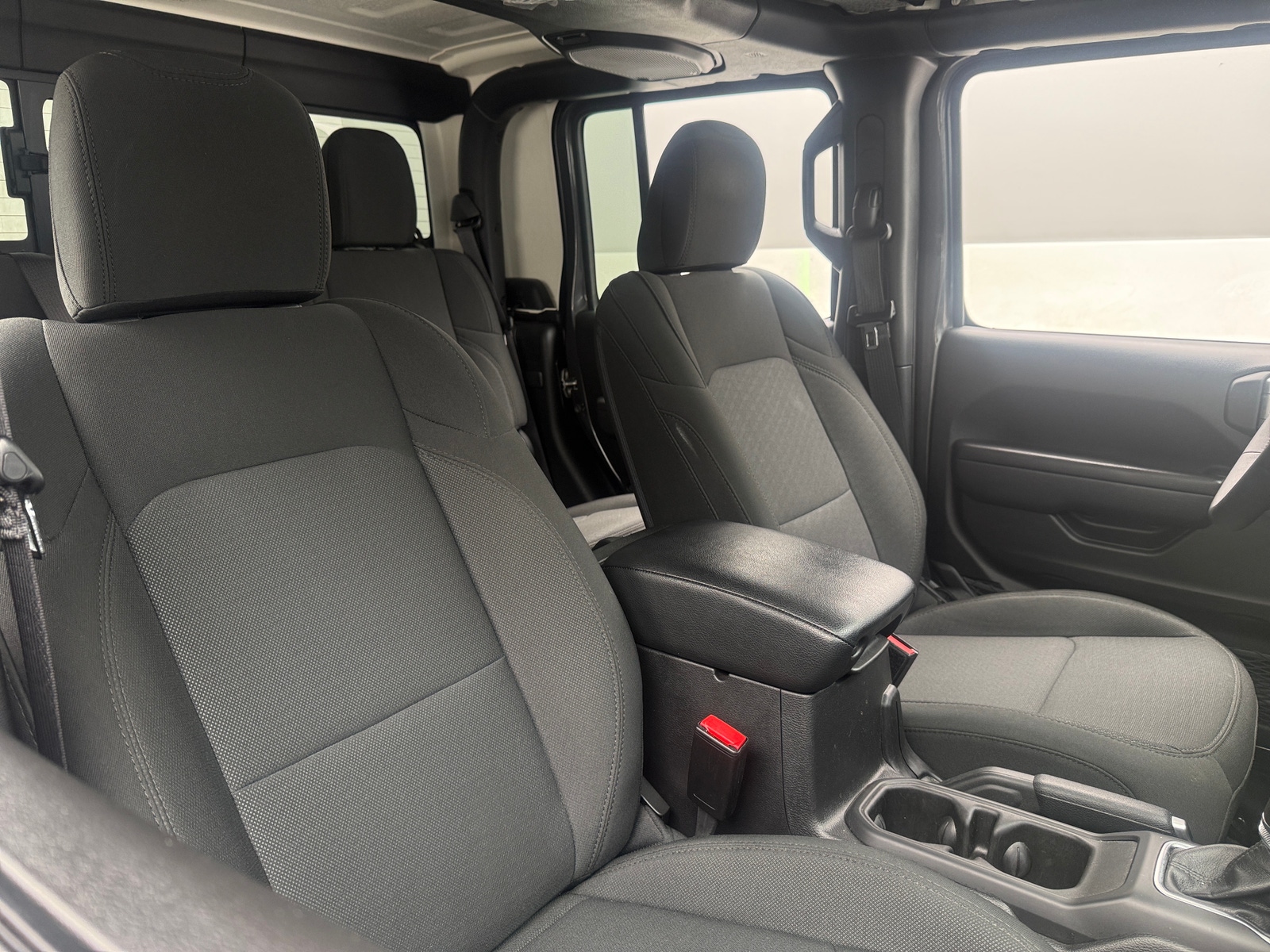 Thumbnail: 2023 Jeep Gladiator - 2