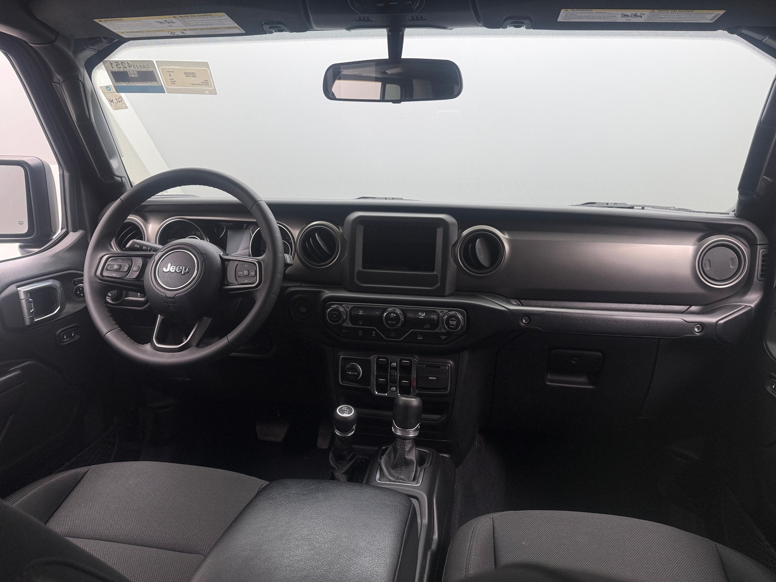 Thumbnail: 2023 Jeep Gladiator - 3