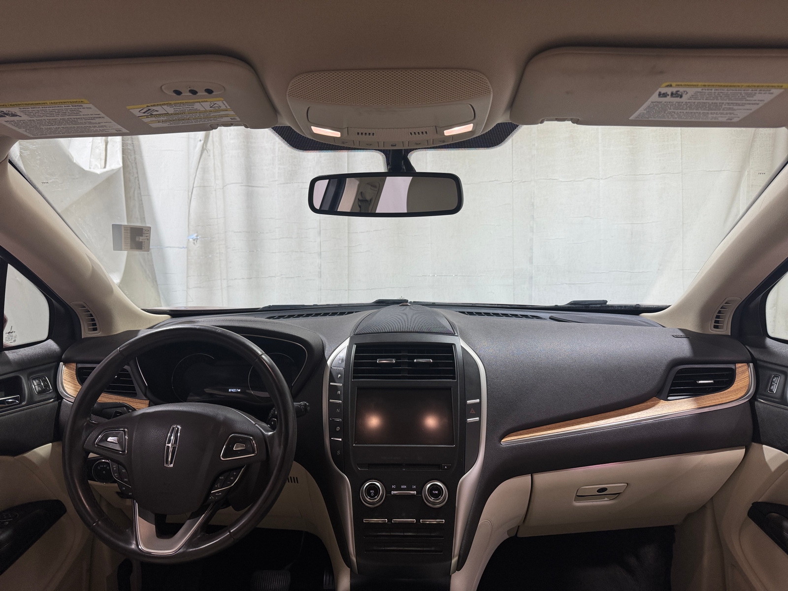 Thumbnail: 2015 Lincoln MKC - 2