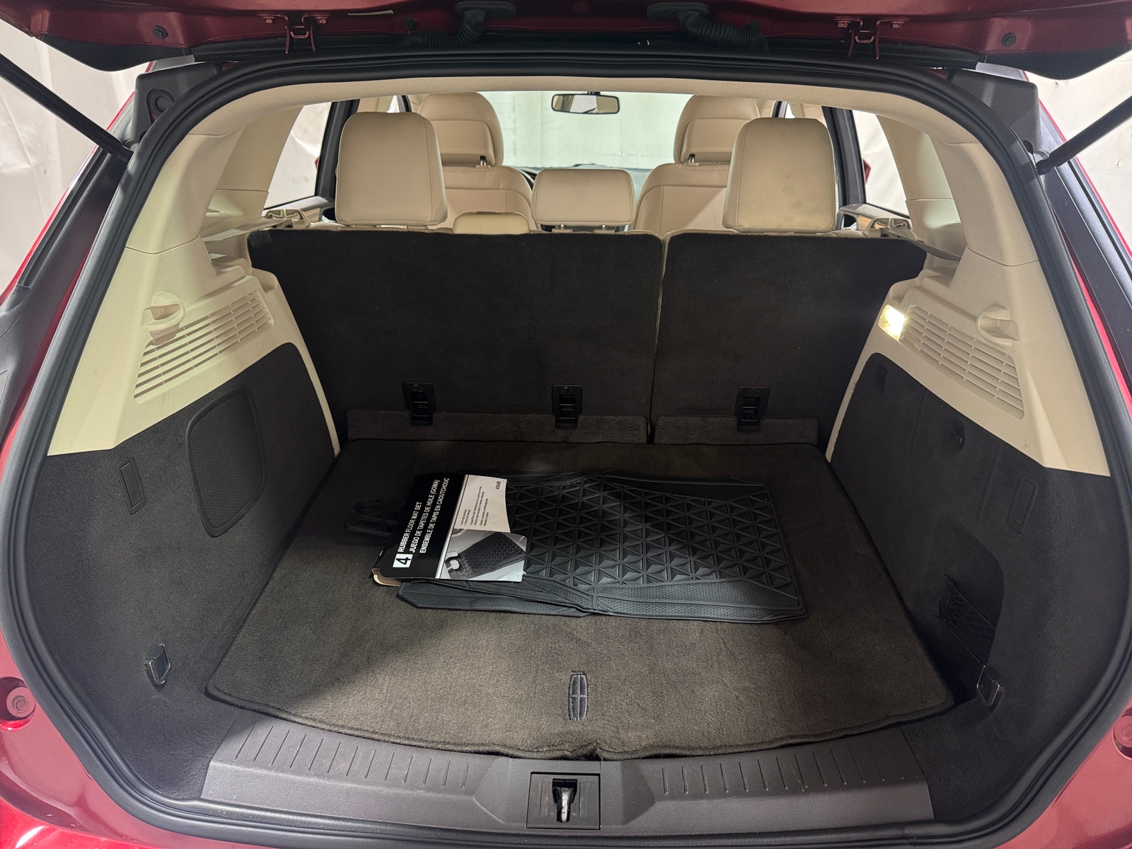 Thumbnail: 2015 Lincoln MKC - 6