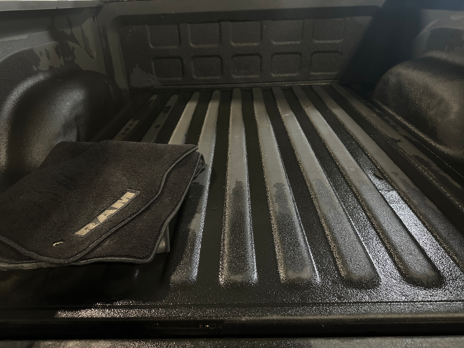 Thumbnail: 2019 RAM 1500 Classic - 7