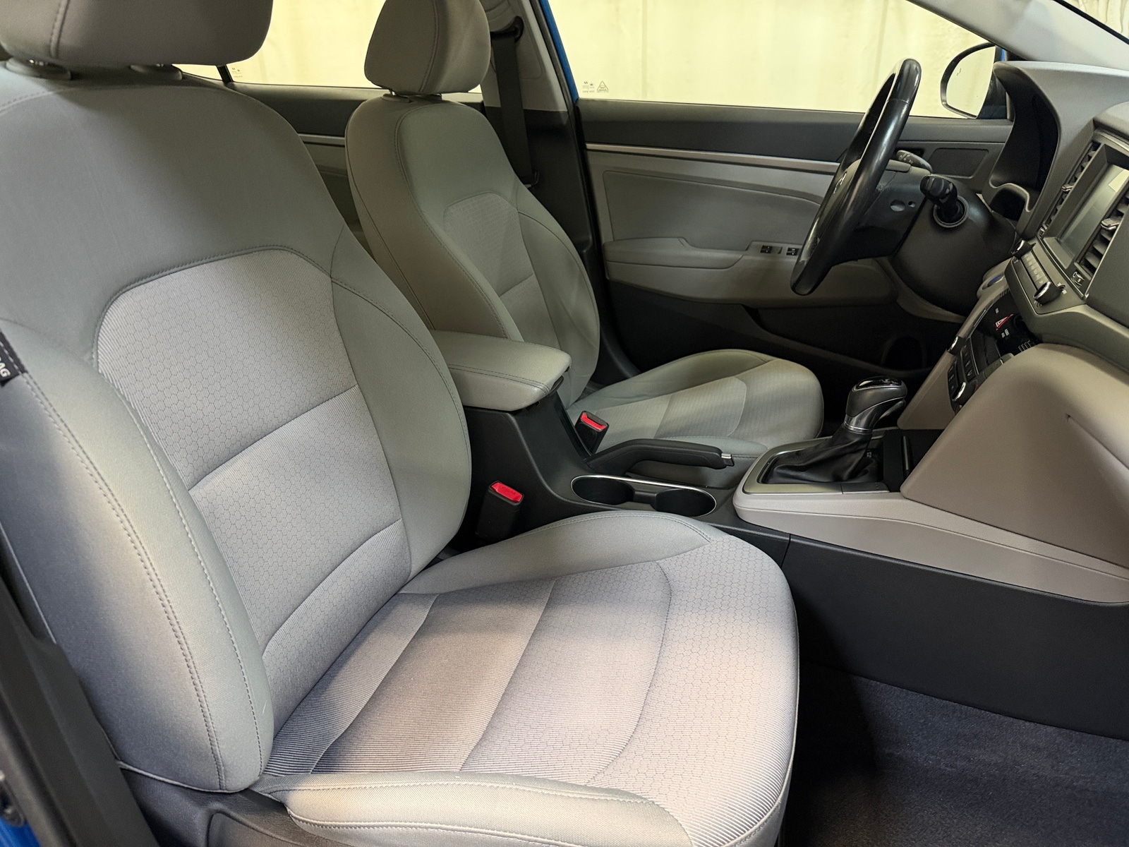 Thumbnail: 2017 Hyundai Elantra - 2
