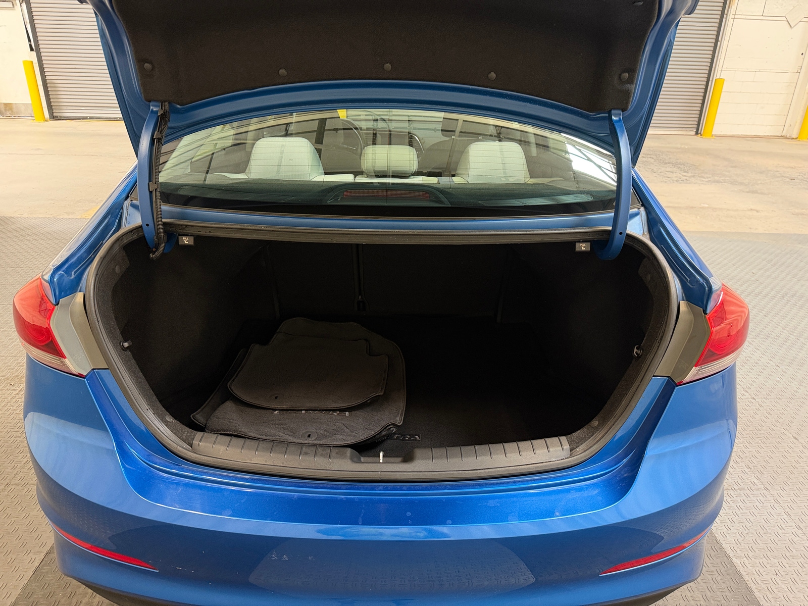 Thumbnail: 2017 Hyundai Elantra - 7