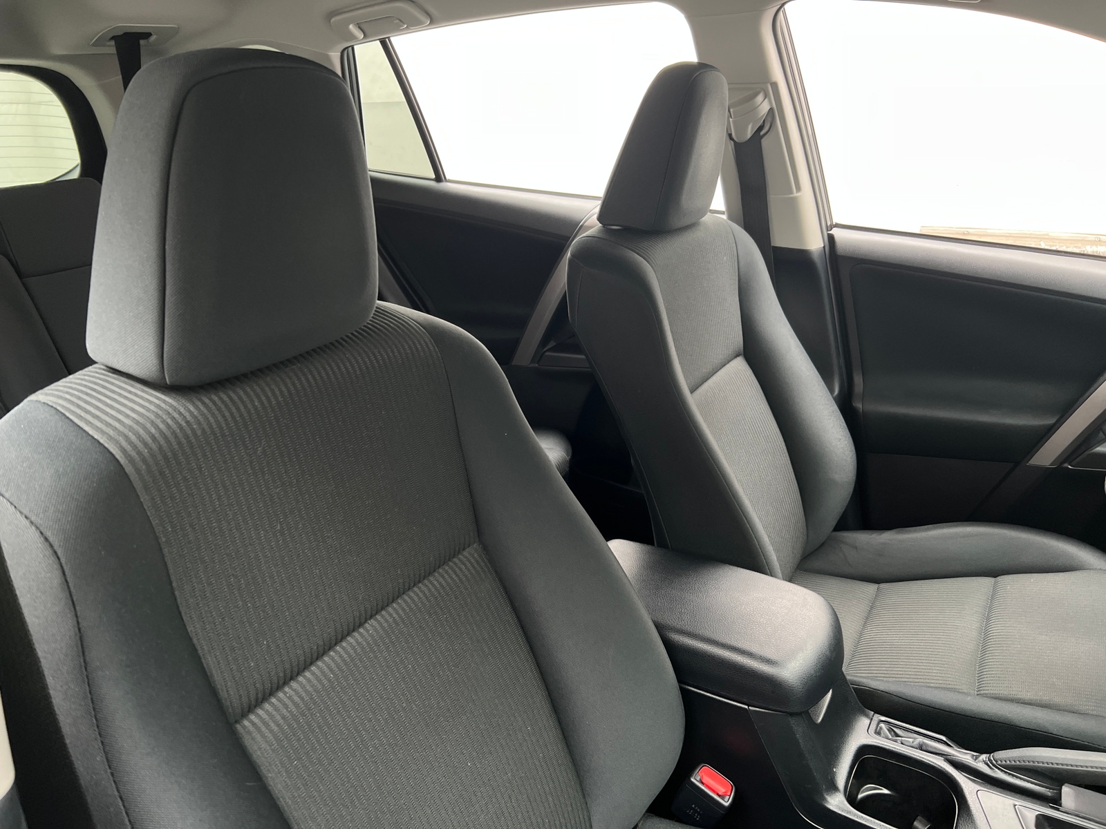 Thumbnail: 2018 Toyota RAV4 - 2