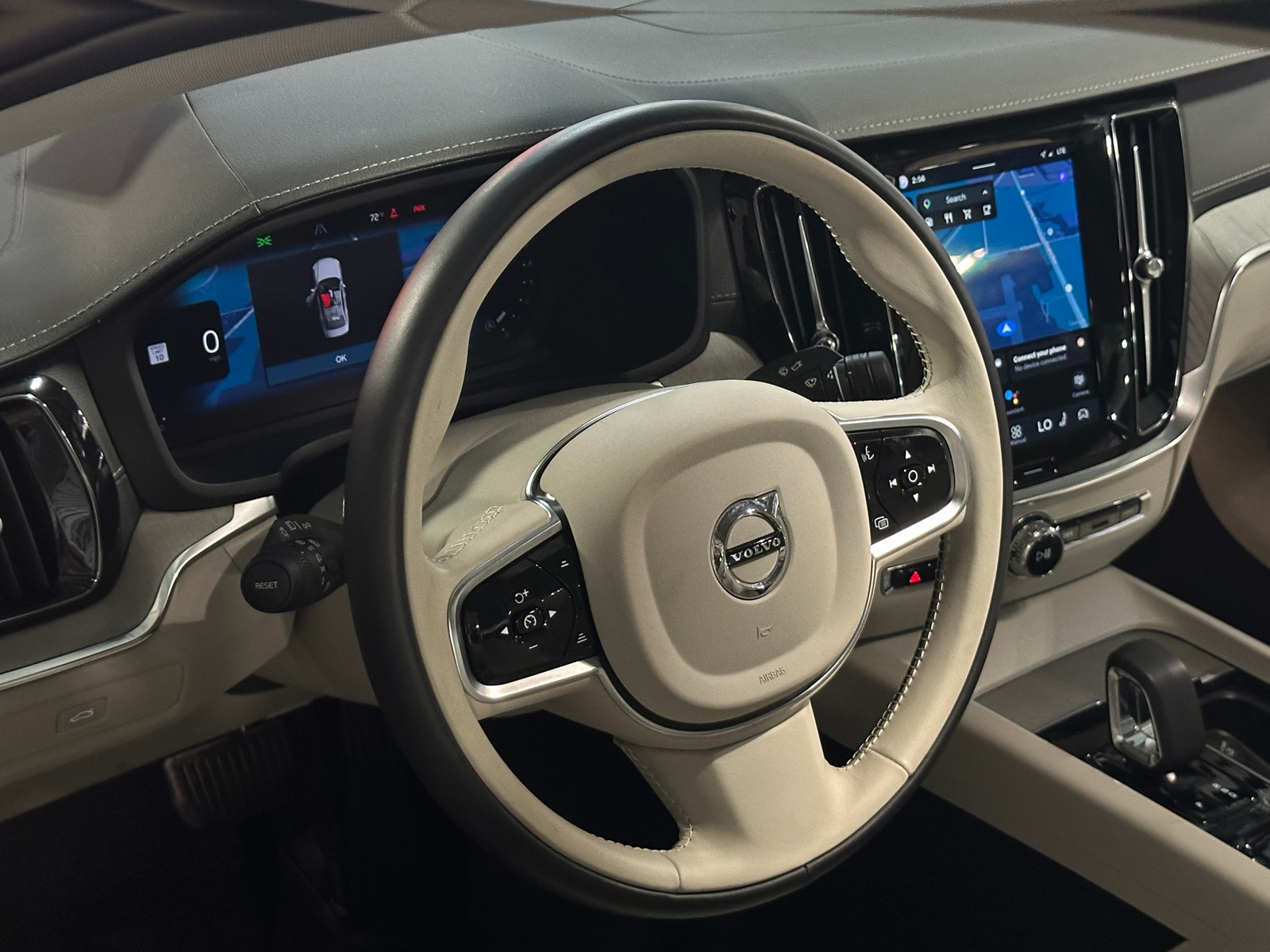 Thumbnail: 2025 Volvo S60 - 4