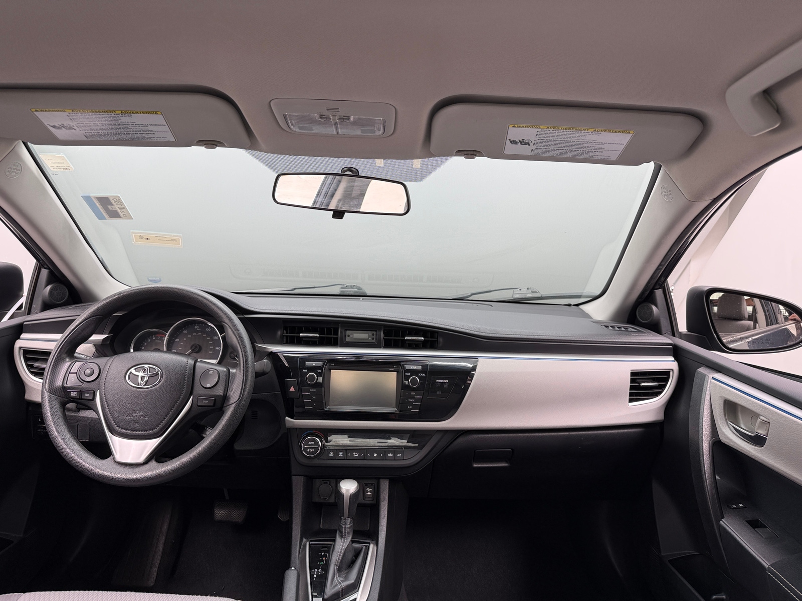 Thumbnail: 2015 Toyota Corolla - 3