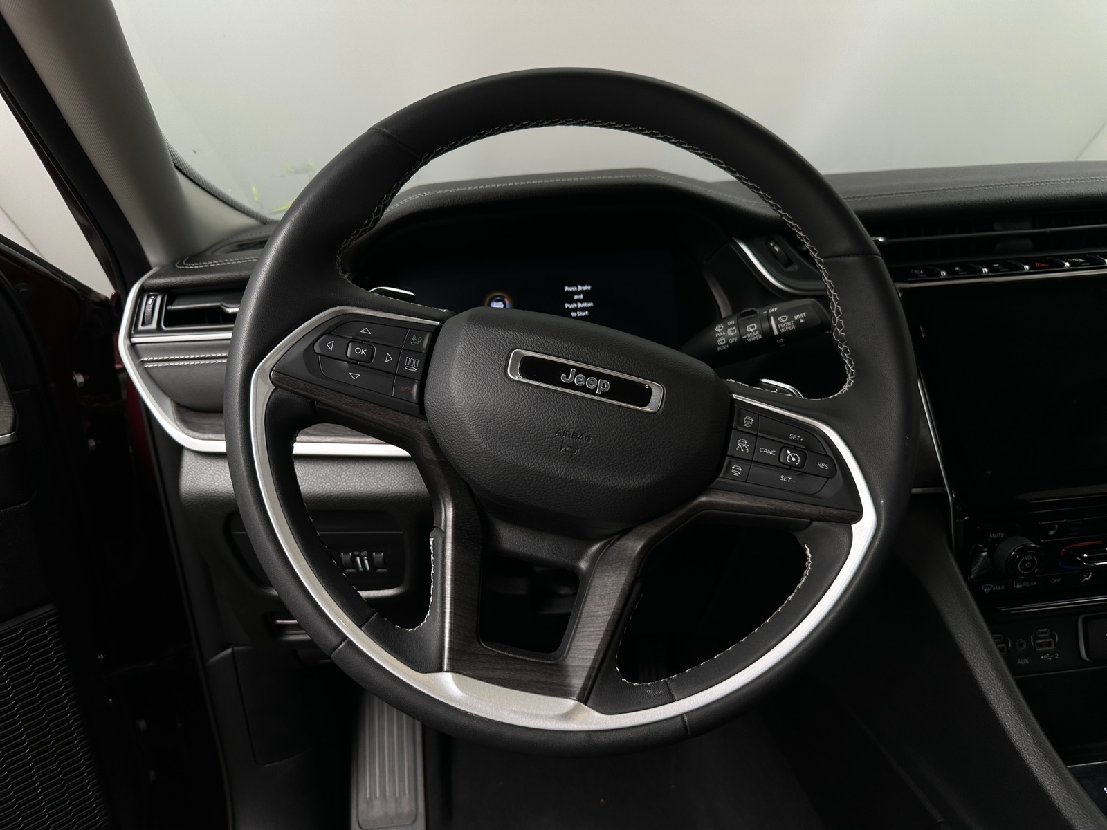 Thumbnail: 2023 Jeep Grand Cherokee - 4