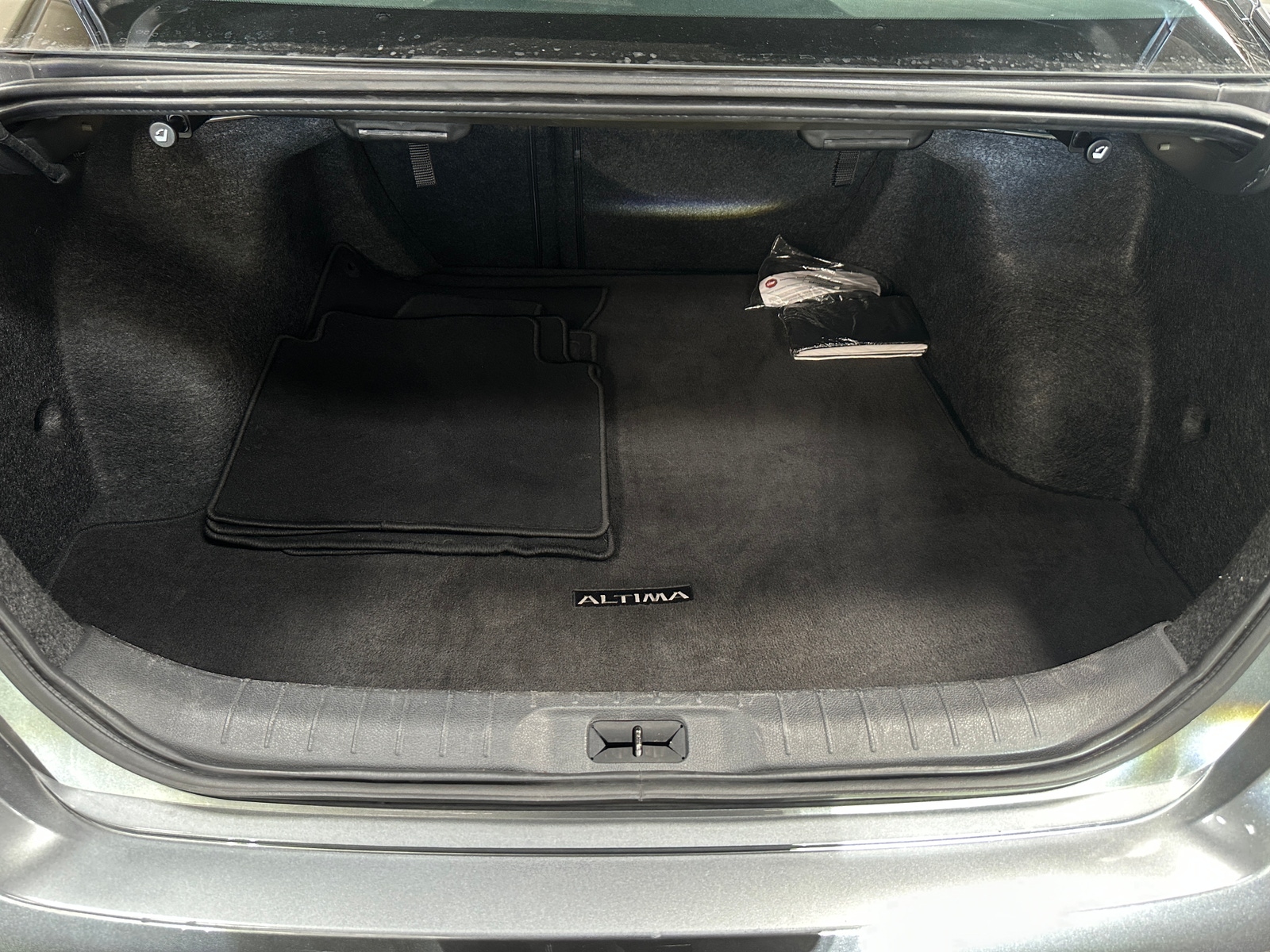Thumbnail: 2025 Nissan Altima - 7