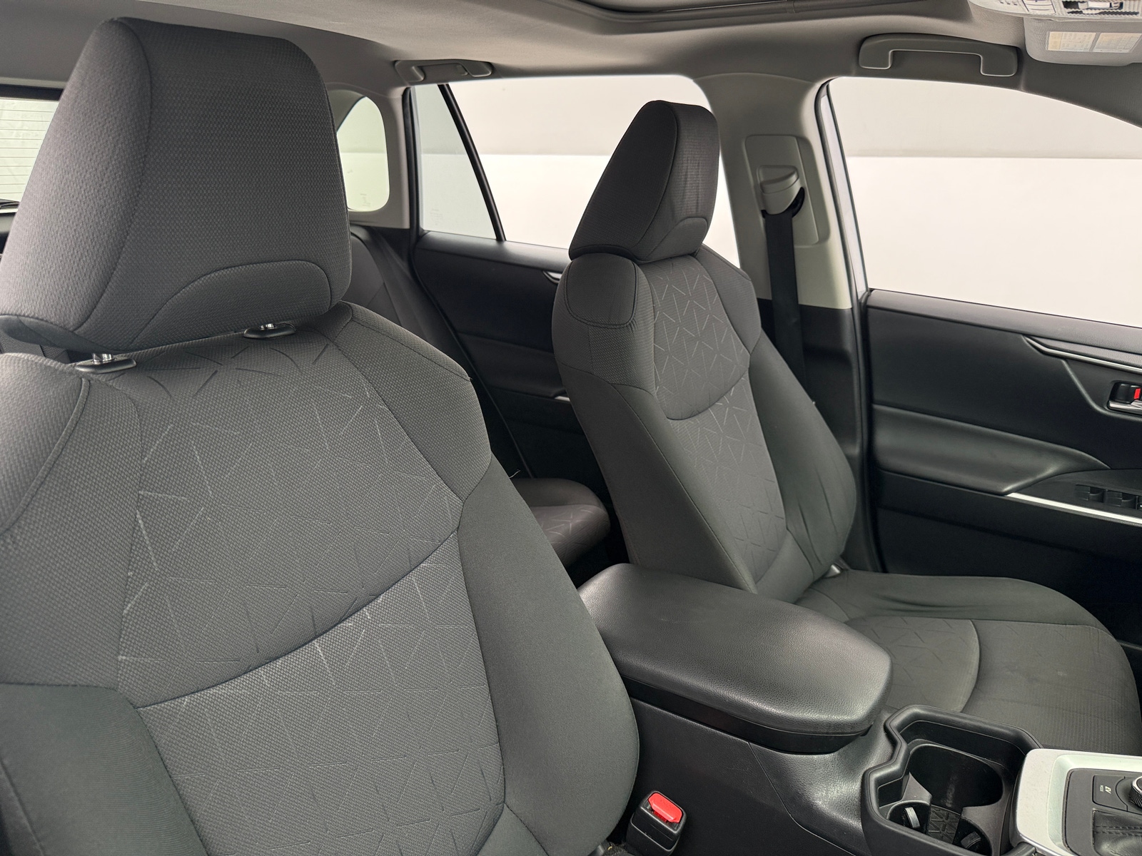 Thumbnail: 2019 Toyota RAV4 - 2