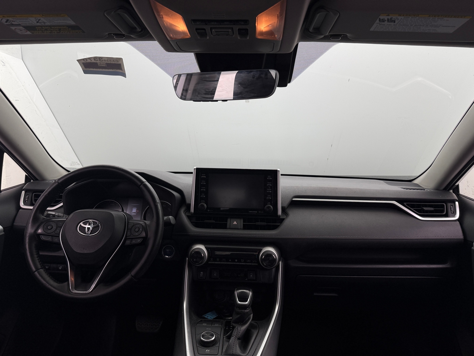 Thumbnail: 2019 Toyota RAV4 - 3