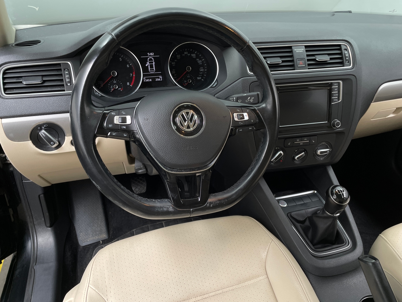 Thumbnail: 2018 Volkswagen Jetta - 4