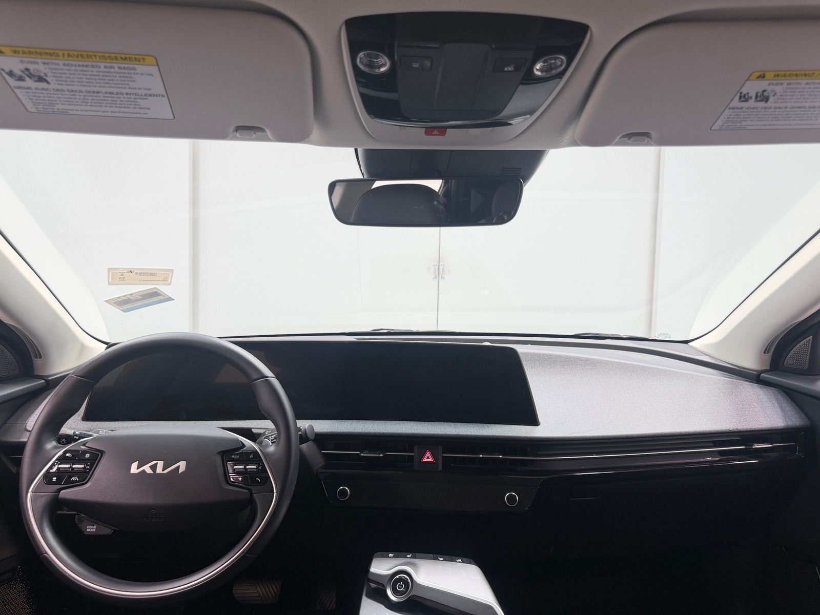 Thumbnail: 2022 Kia EV6 - 2