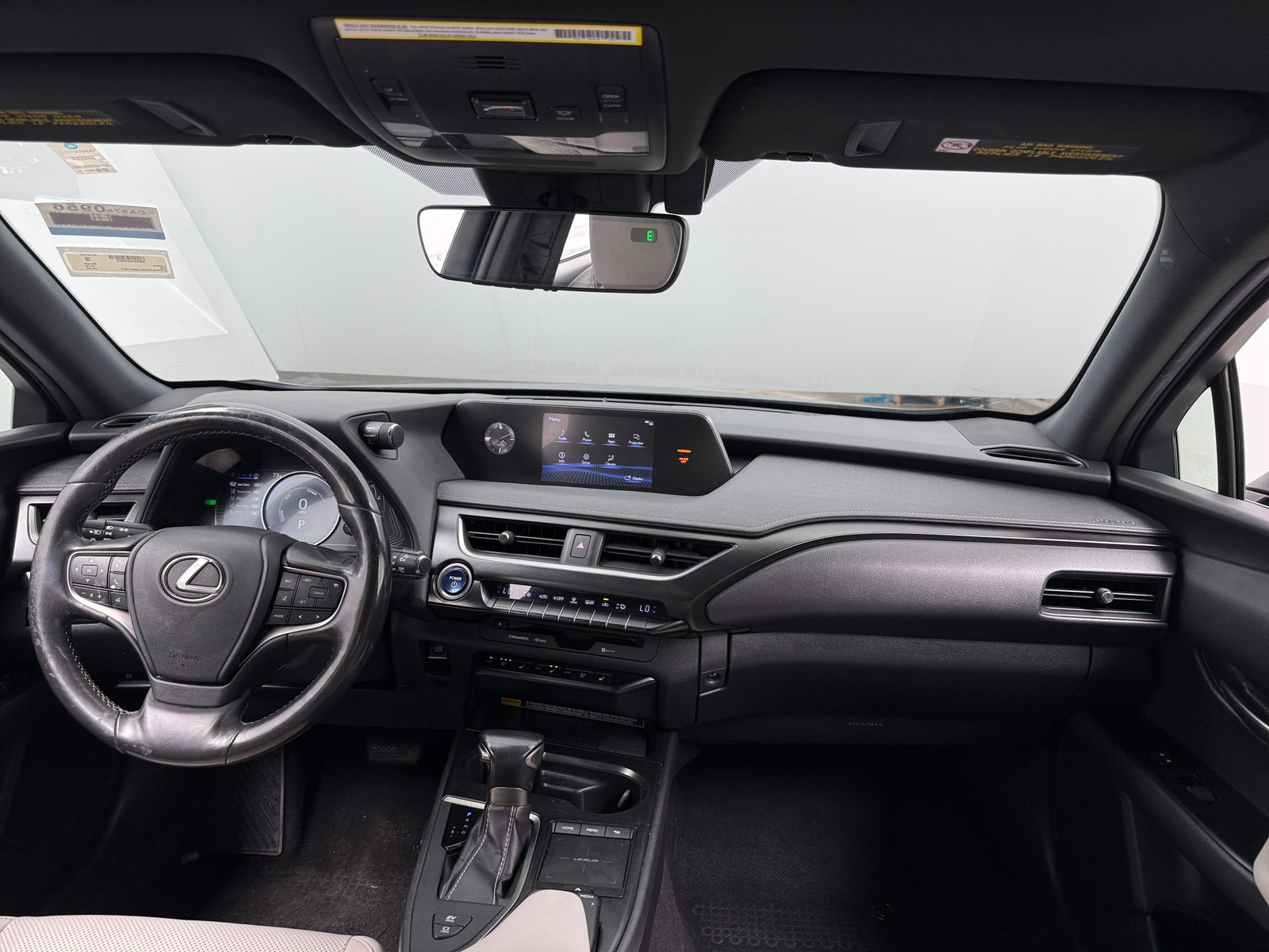 Thumbnail: 2020 Lexus UX - 2